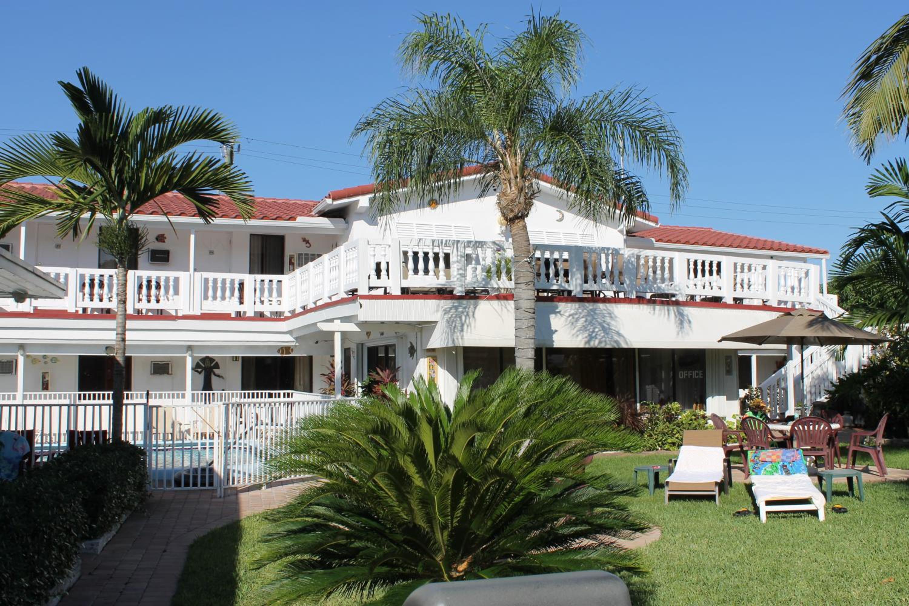 Breakaway Inn Guest House
