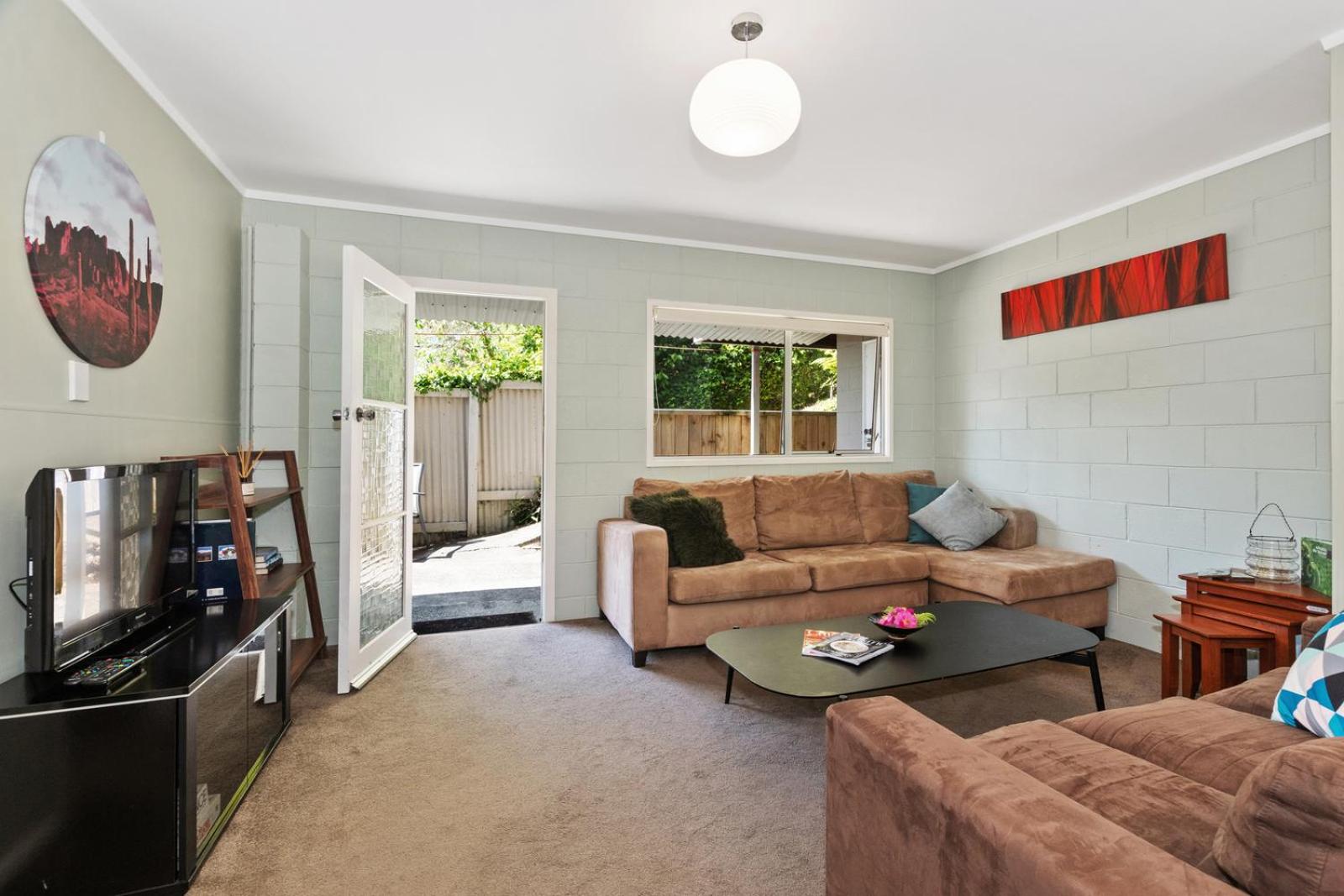 Camellia with WiFi - Paihia Unit view 3