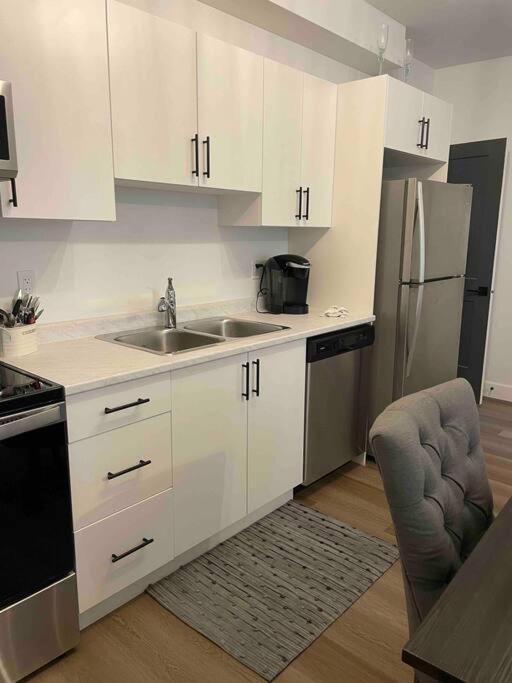 Adorable 1 Bedroom Suite- a skip to Galloping Goose