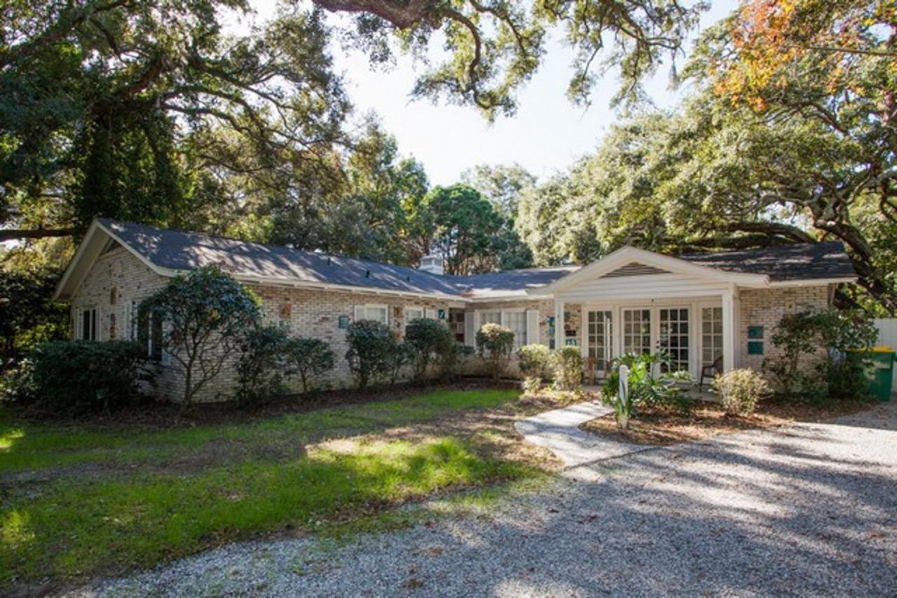 Kingsland Vacations - PELICAN HOUSE home - Property Image 1