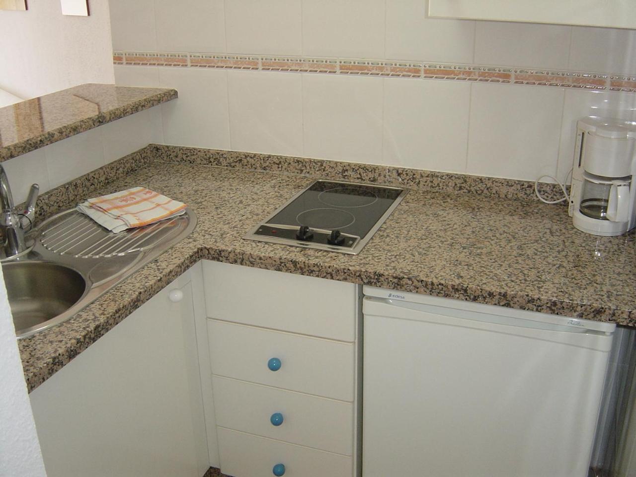 Apartamentos Intercentro Algarrobo-Costa APARTAMENTOS TURÍSTICOS -INMOBILIARIA