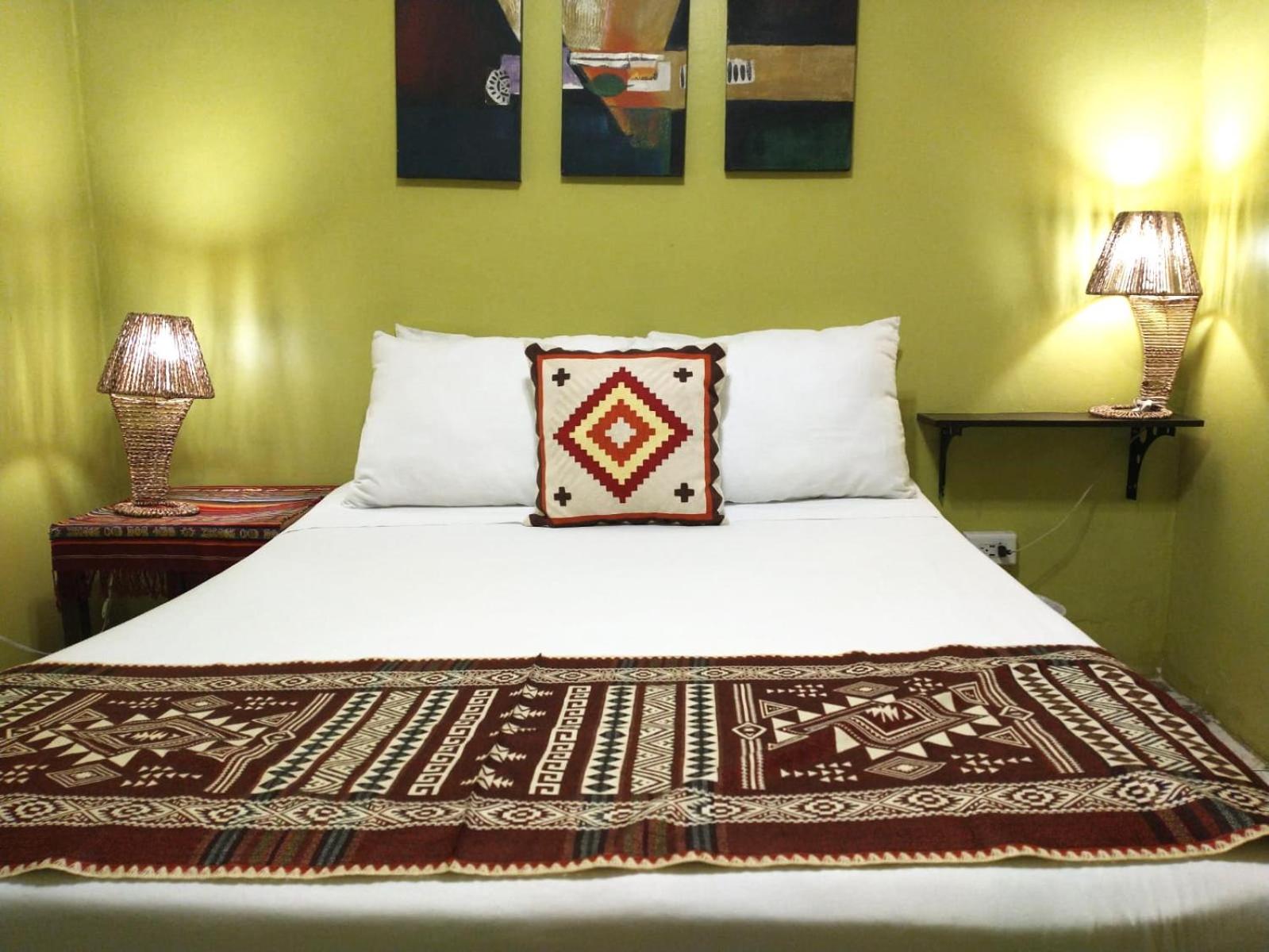 Dreamkapture Hostel close to the airport and bus terminal