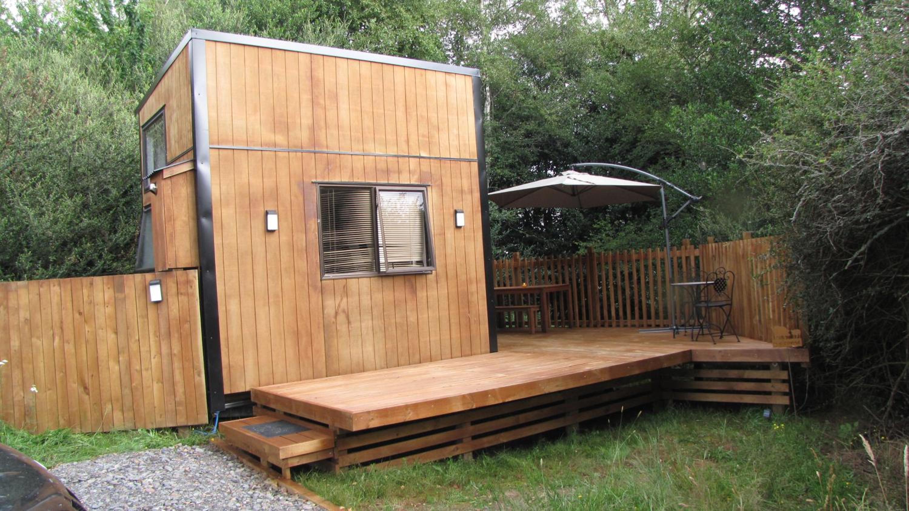 Tiny House in the Bush - a minute from town centre Ruapehu Unique Stays