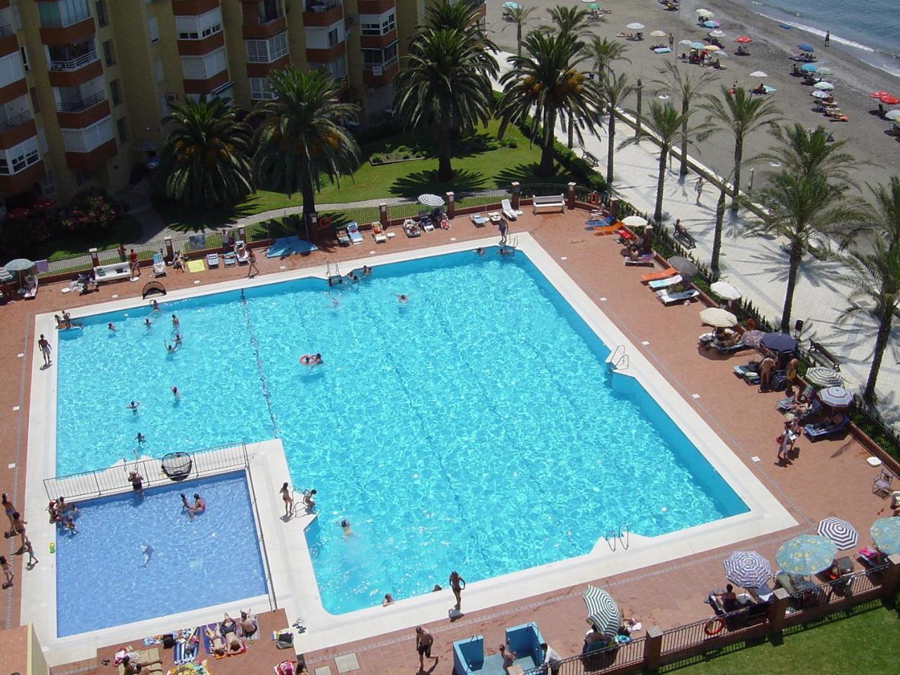Apartamentos Intercentro Algarrobo-Costa APARTAMENTOS TURÍSTICOS -INMOBILIARIA