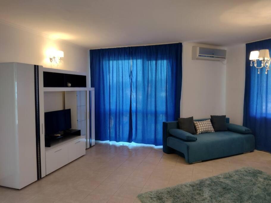 Luxury Seaview 2-bedroom Apartments Blue Elephant