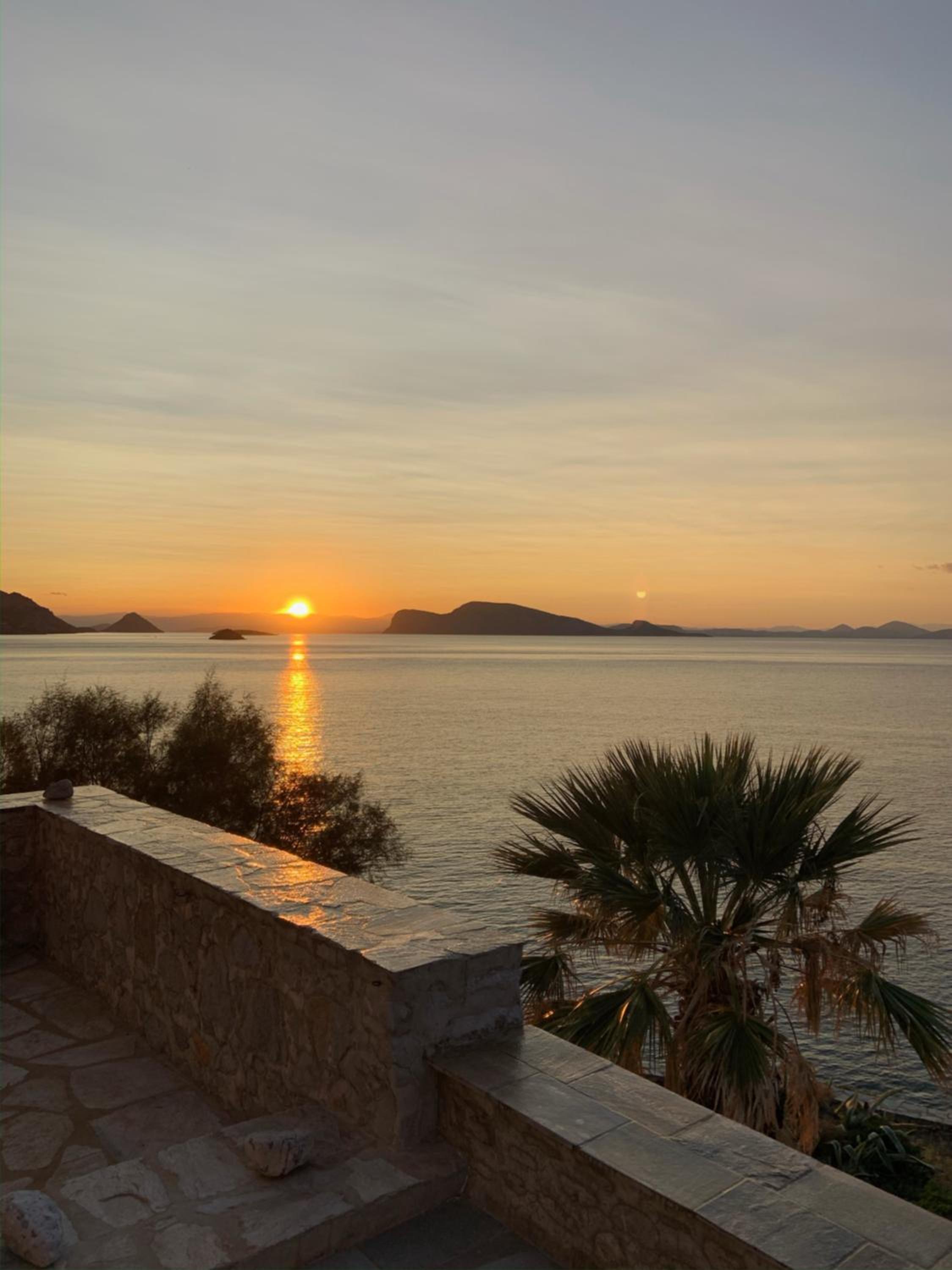 Lady of Hydra Villa, sea front view, private beach photo 3