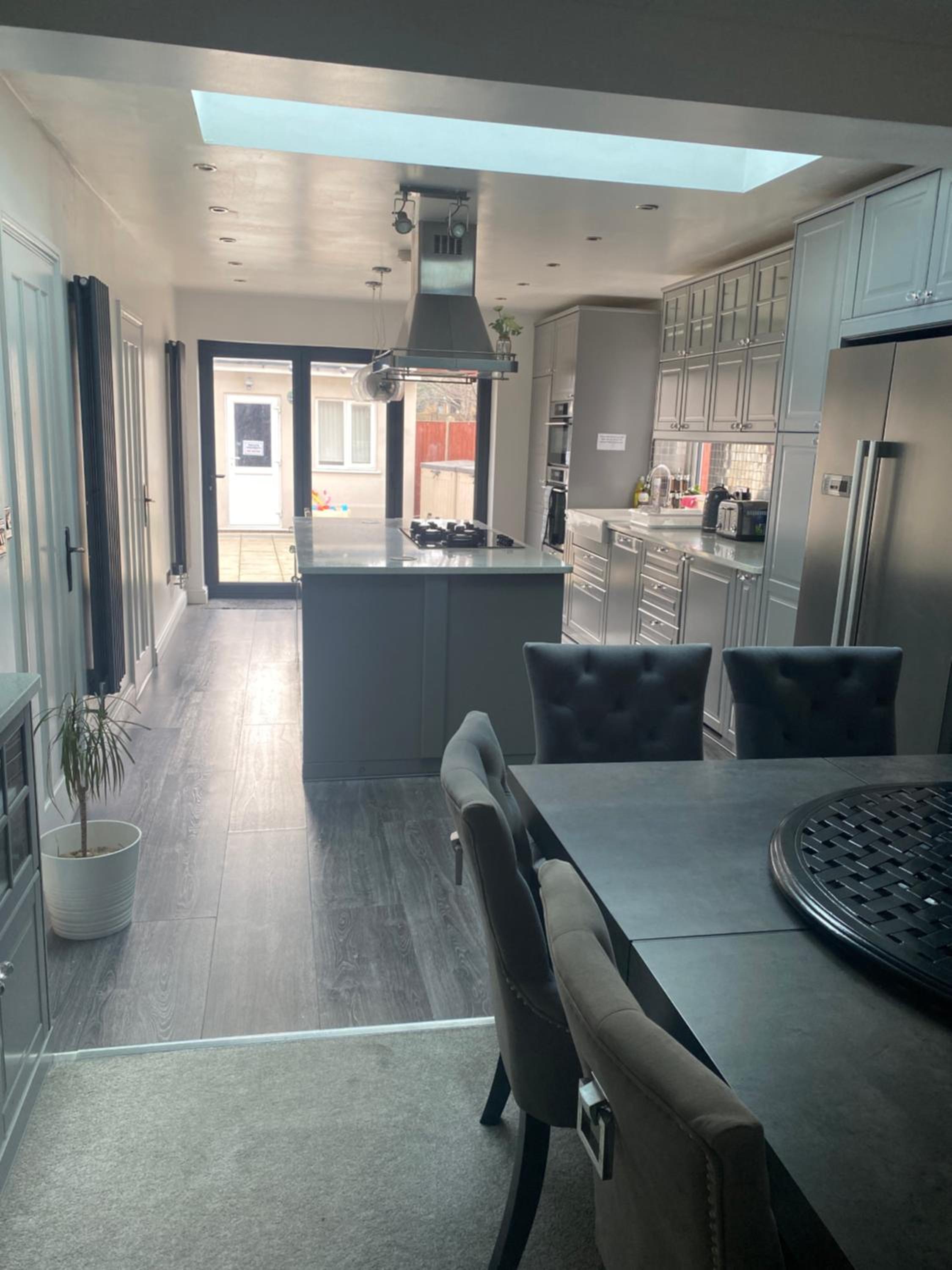 Hameway House- Stunning 4 bedroom house with a spacious kitchen