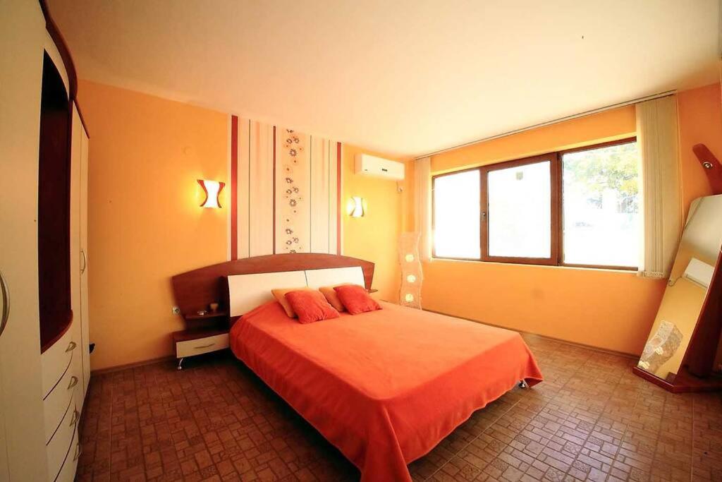 DeLuxe 2 Bedroom Apartment with Pool View MamaAfrica