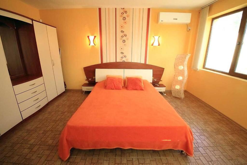DeLuxe 2 Bedroom Apartment with Pool View MamaAfrica