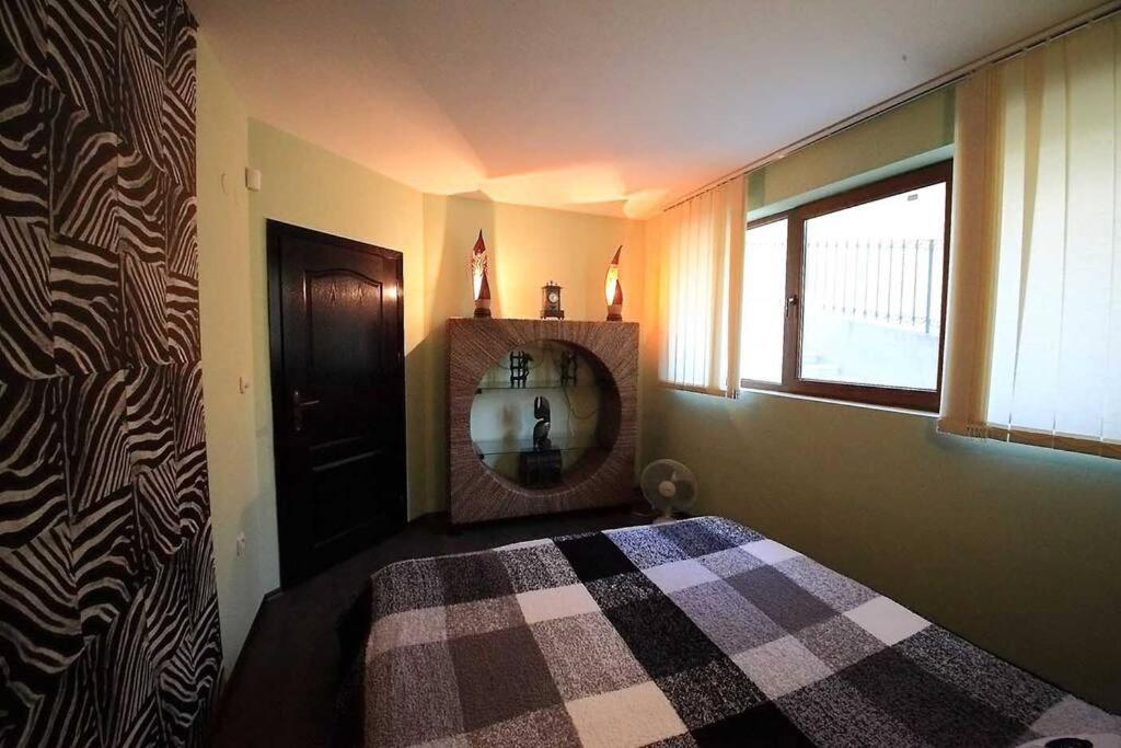 DeLuxe 2 Bedroom Apartment with Pool View MamaAfrica
