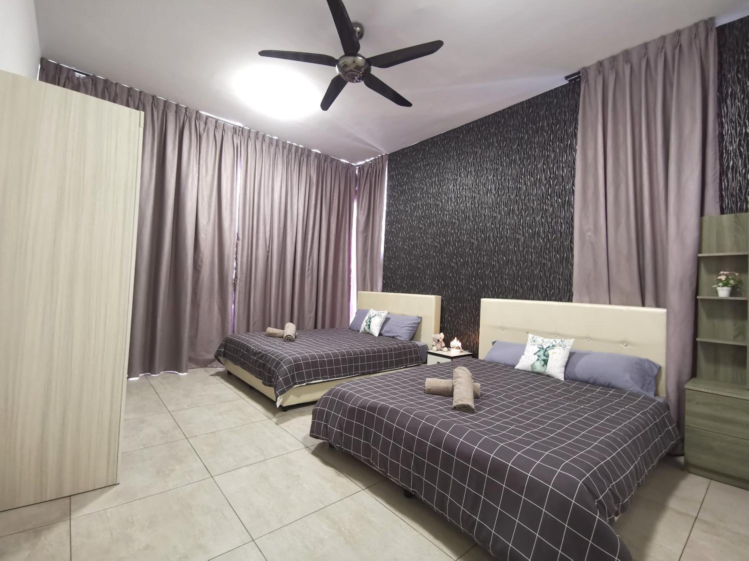 TaTaMi 2BR 10-12pax Superb City View I 5mins to Jonker photo 2