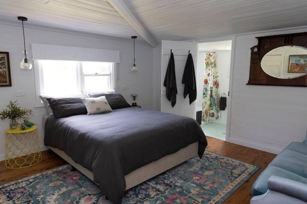 Woolbrook Cottage - Charming 1890's Heritage