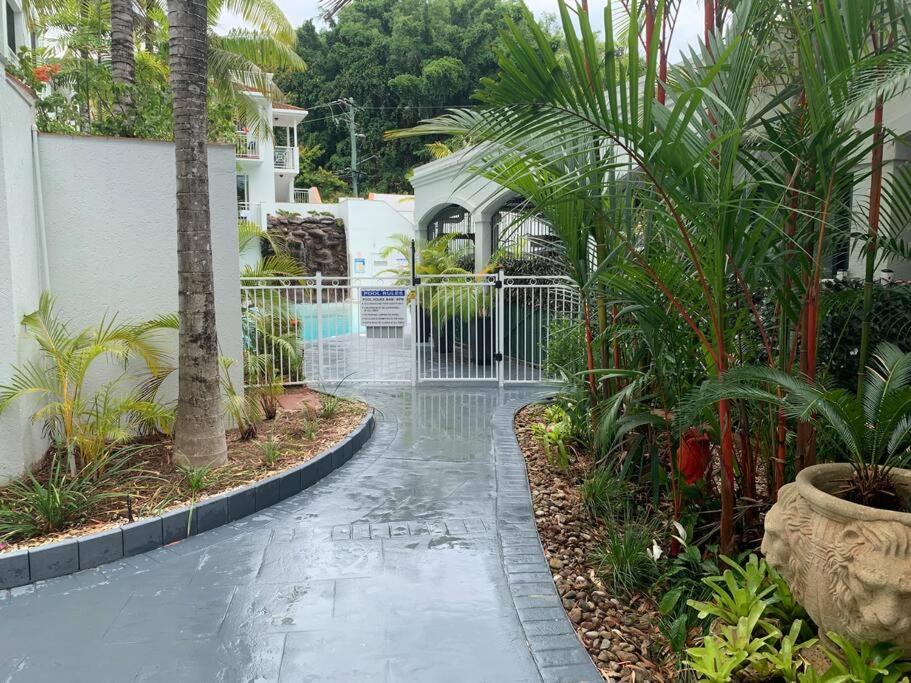Beach Haven - Alassio Beachfront Resort - Palm Cove