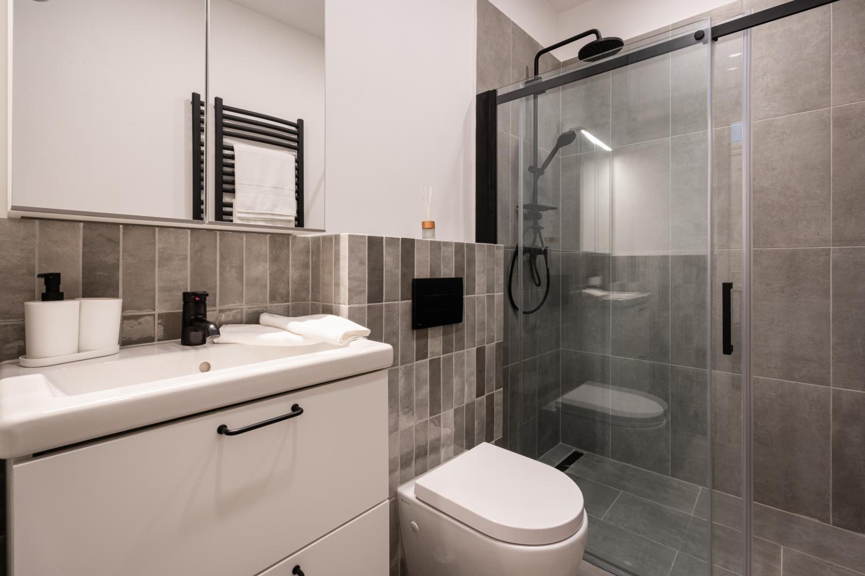 K10 - Kazinczy Street Heritage Suite - Best Location by BQA view 4