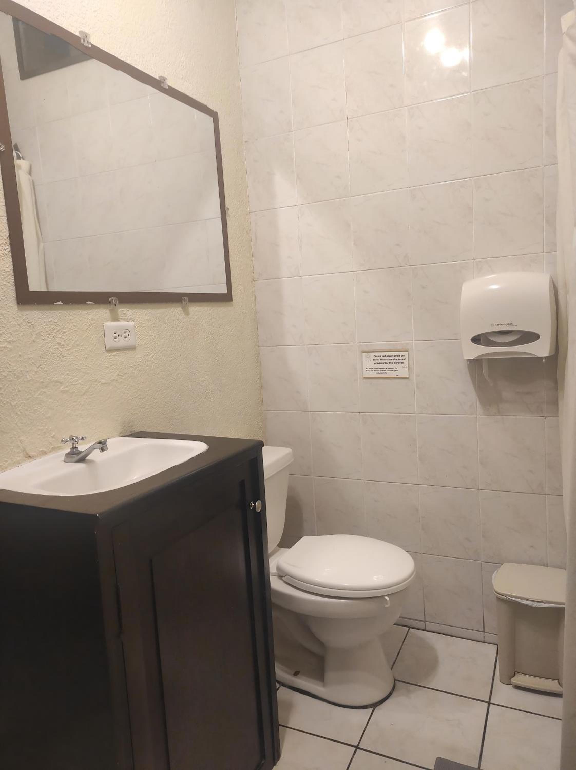 Dreamkapture Hostel close to the airport and bus terminal
