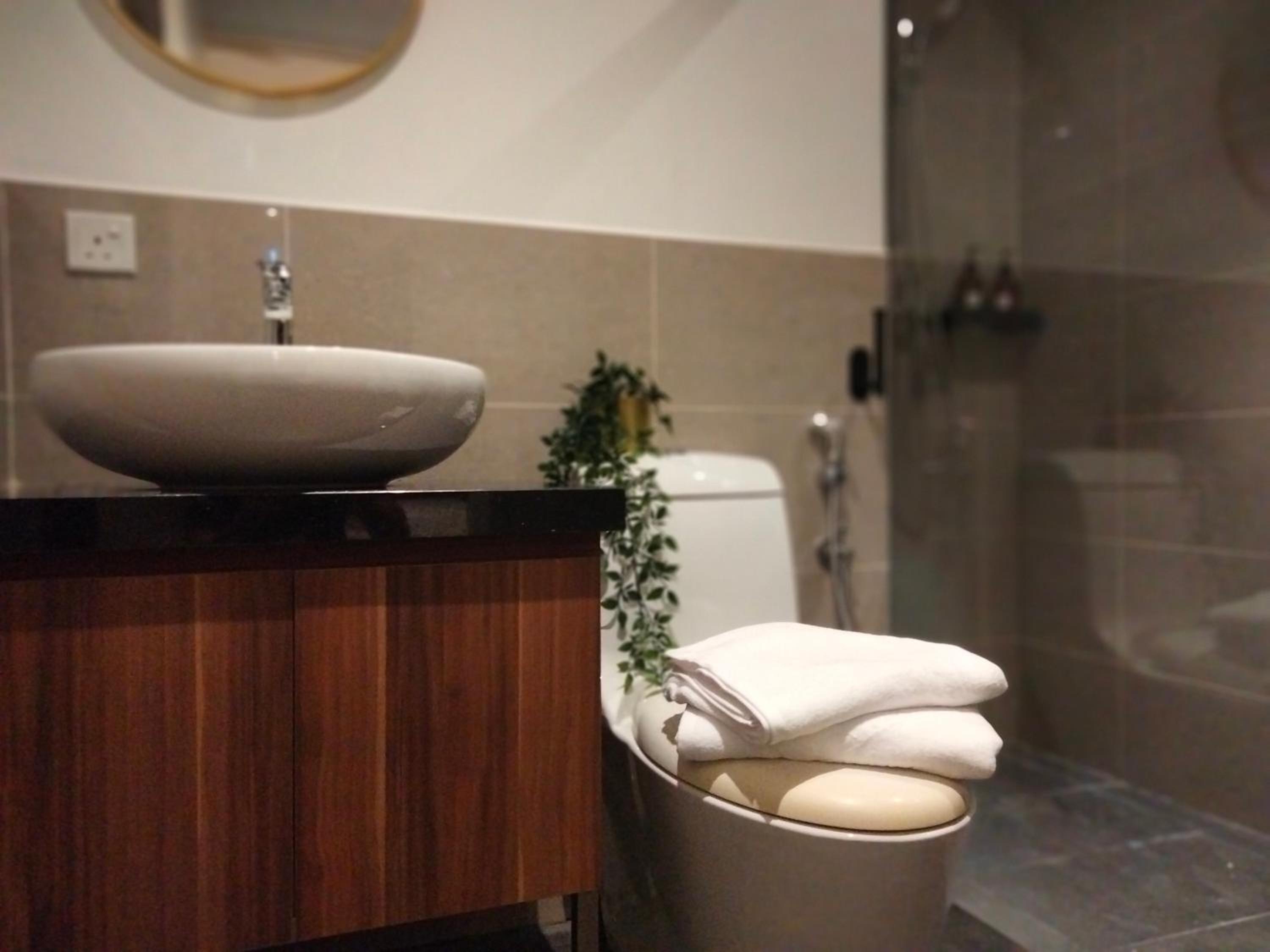 Bangsar Trade Center Studio 4pax I HomeBrickz