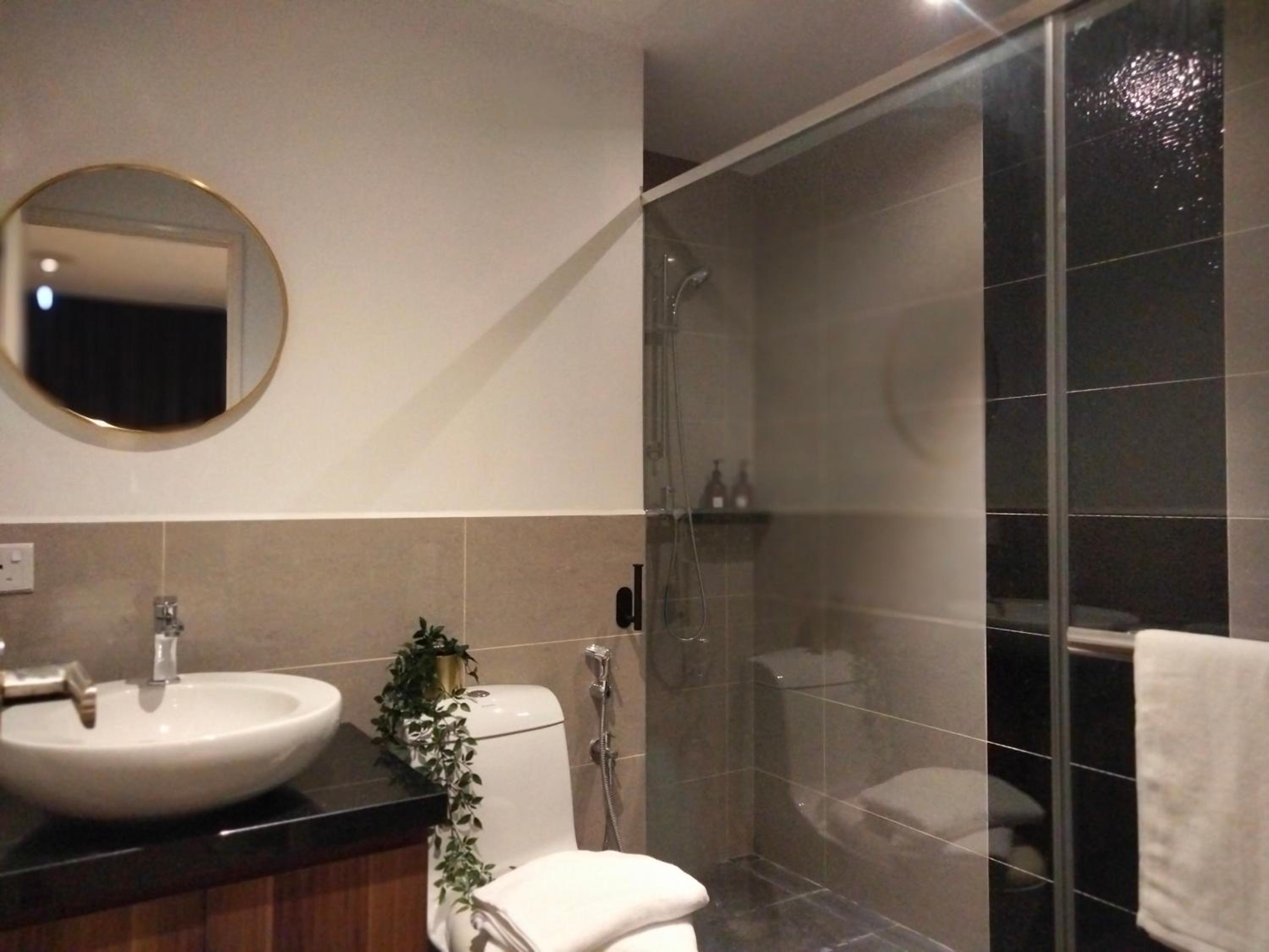 Bangsar Trade Center Studio 4pax I HomeBrickz