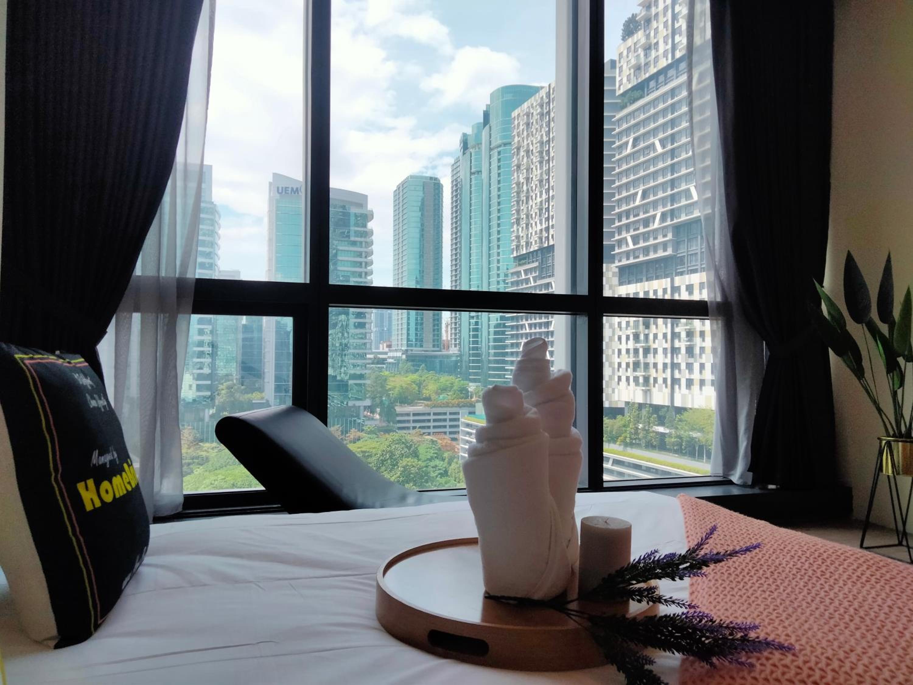 Bangsar Trade Center Studio 4pax I HomeBrickz