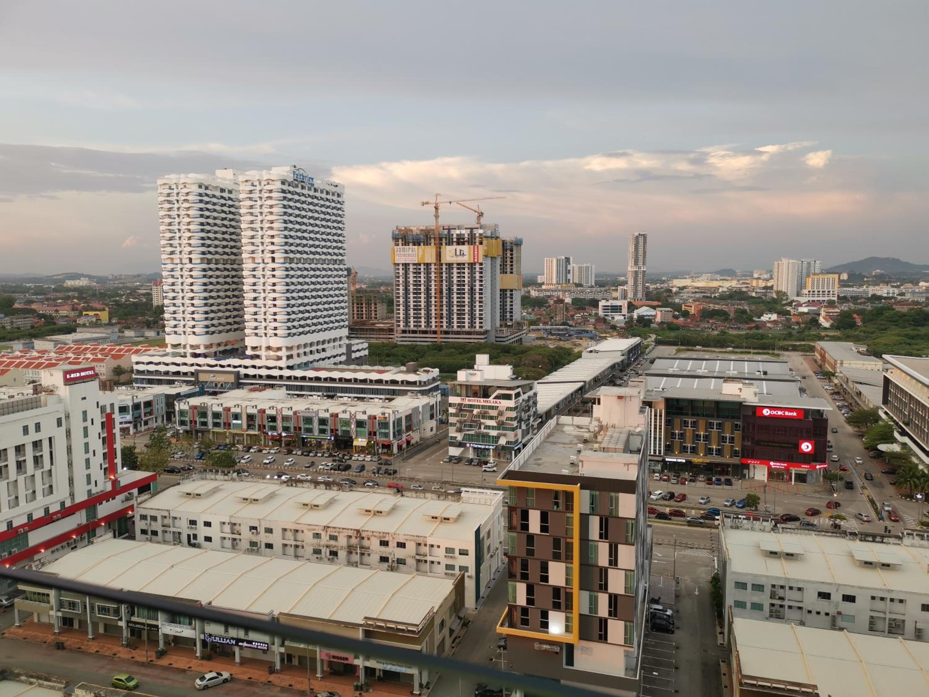 Atlantis 4-6pax Superb City View l Wifi l 5min to Town photo 1