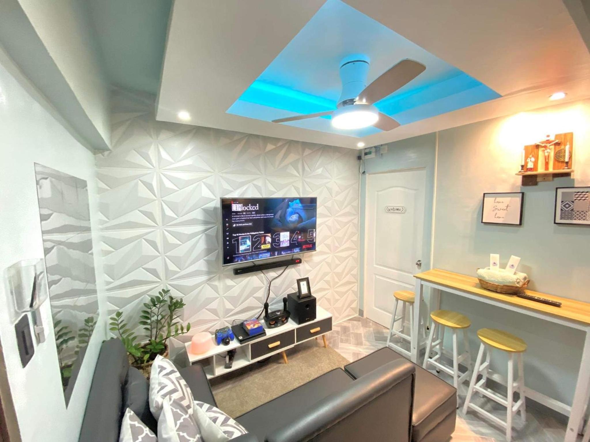 The PAD Staycation 2BR Condo with PS4, Netflix, WIFI