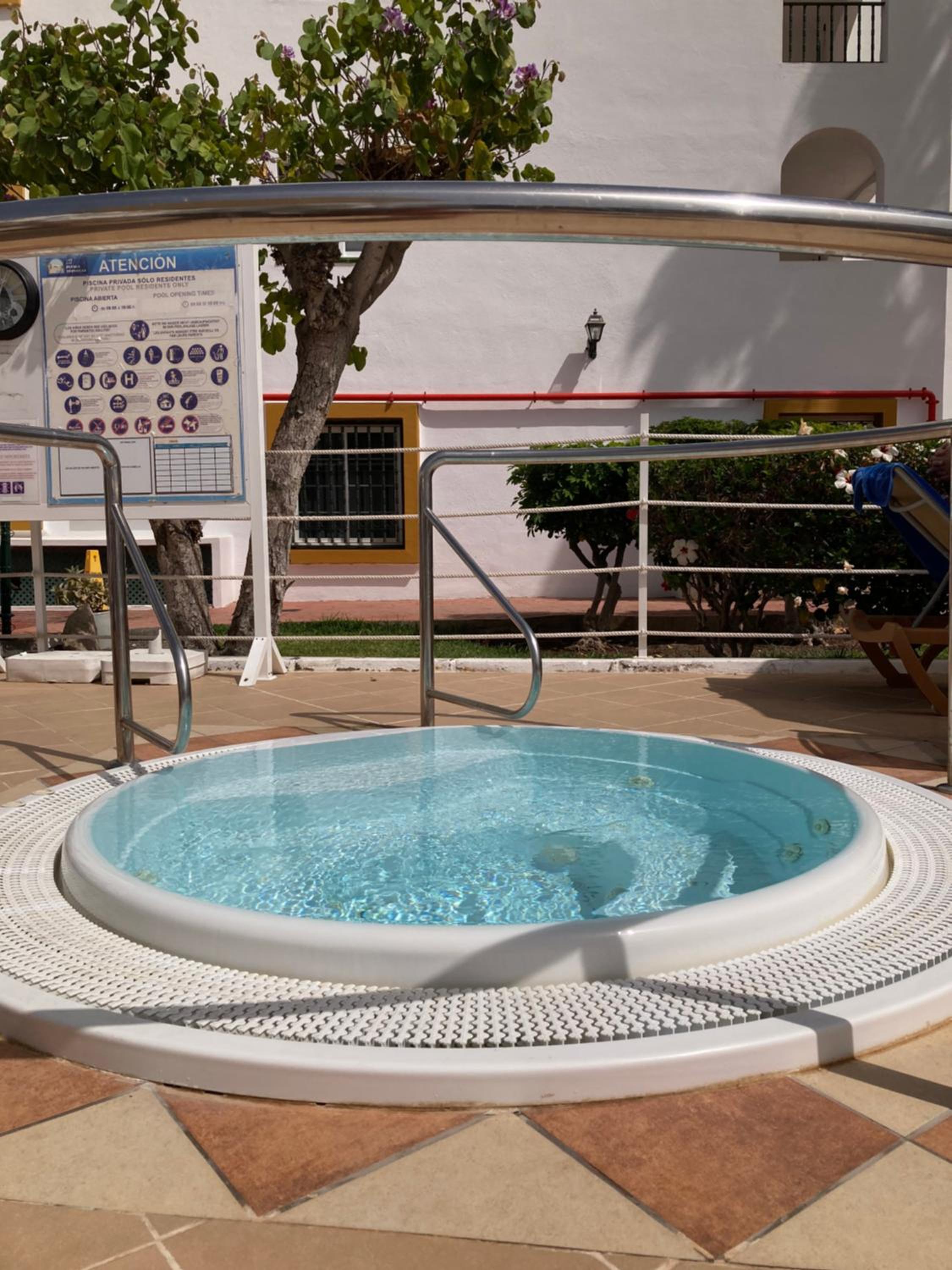 Beachfront Private Apartment in Pueblo Torviscas Sunset Harbour