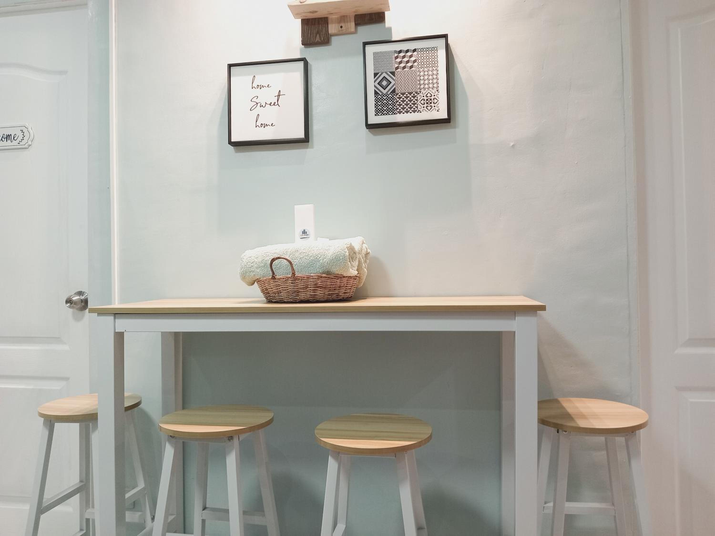 The PAD Staycation 2BR Condo with PS4, Netflix, WIFI, photo 12