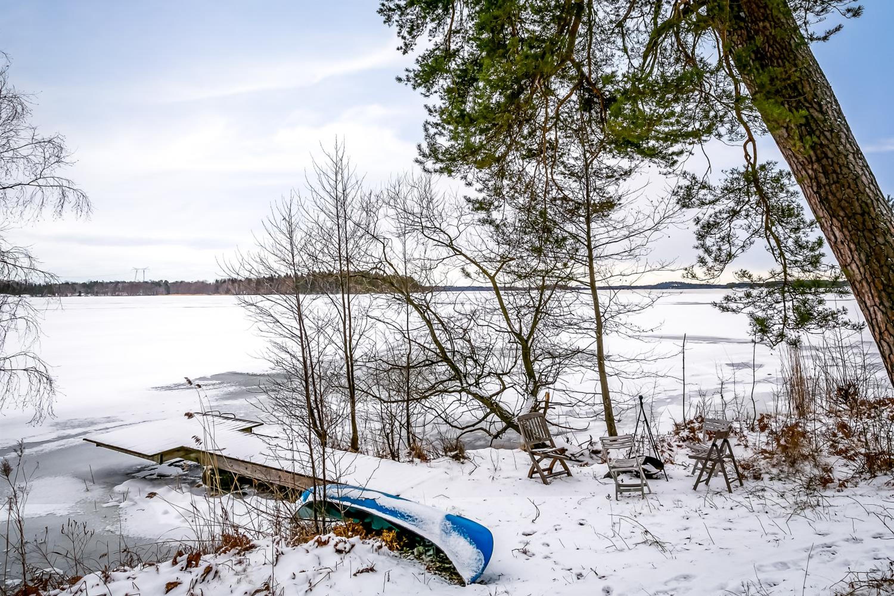 Lakefront Villa with Private Dock and Sunset Views view 5