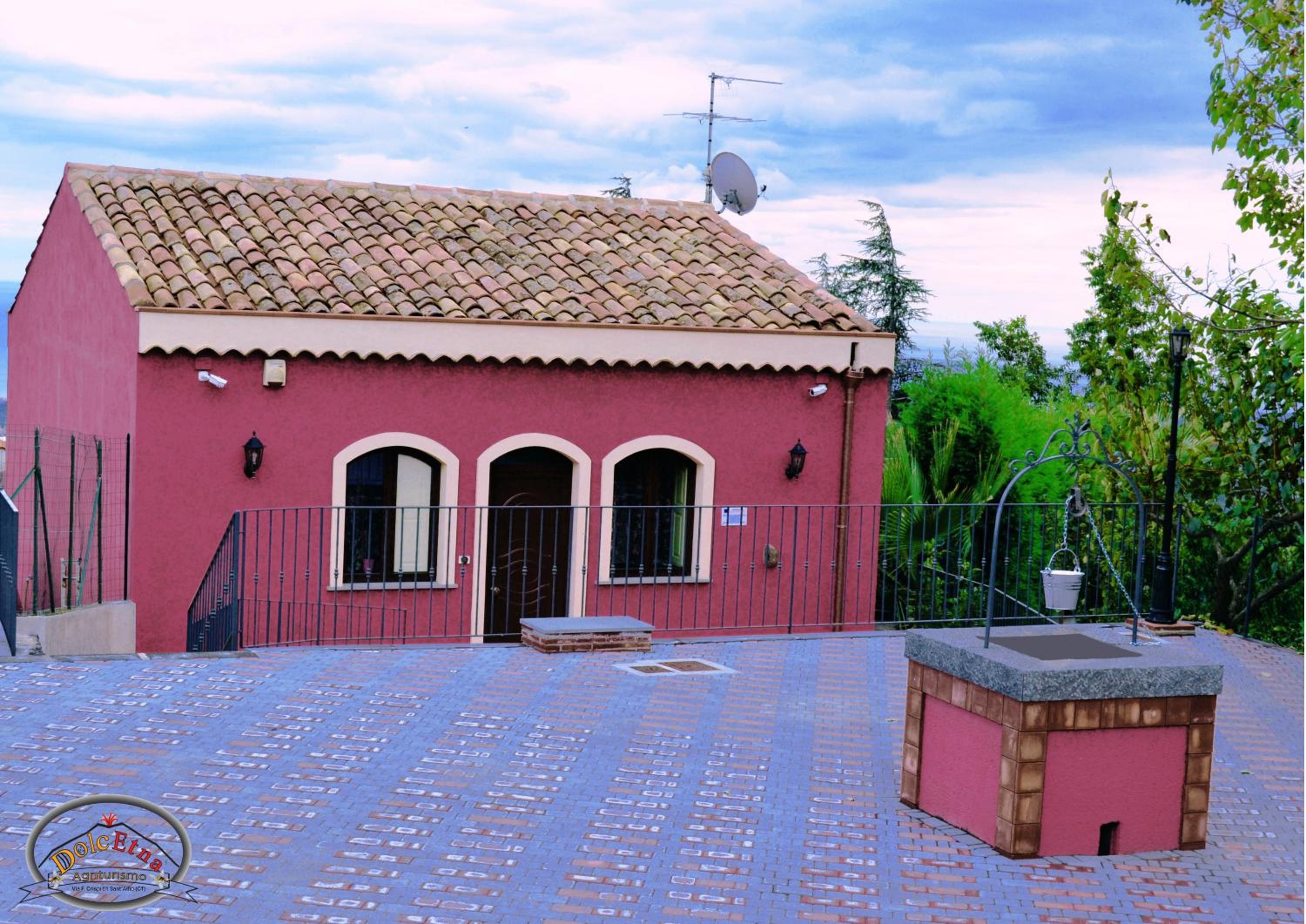 Agriturismo Dolcetna view 2