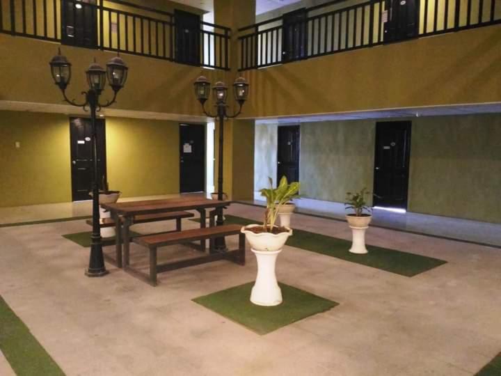 Unit in S Marino Residence,walking distance tò SM City,G Mall of Cebu,Robinsons Galleria
