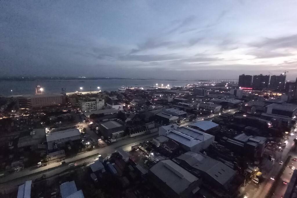 Unit in S Marino Residence,walking distance tò SM City,G Mall of Cebu,Robinsons Galleria