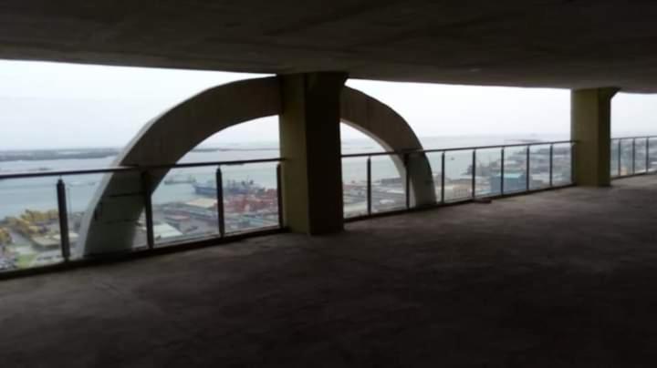 Unit in S Marino Residence,walking distance tò SM City,G Mall of Cebu,Robinsons Galleria