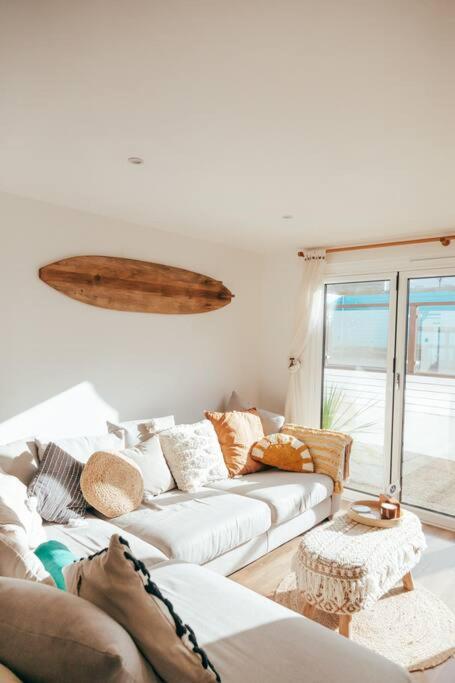 The Hideout - Newquay - Fully Stocked Eco Escape view 2