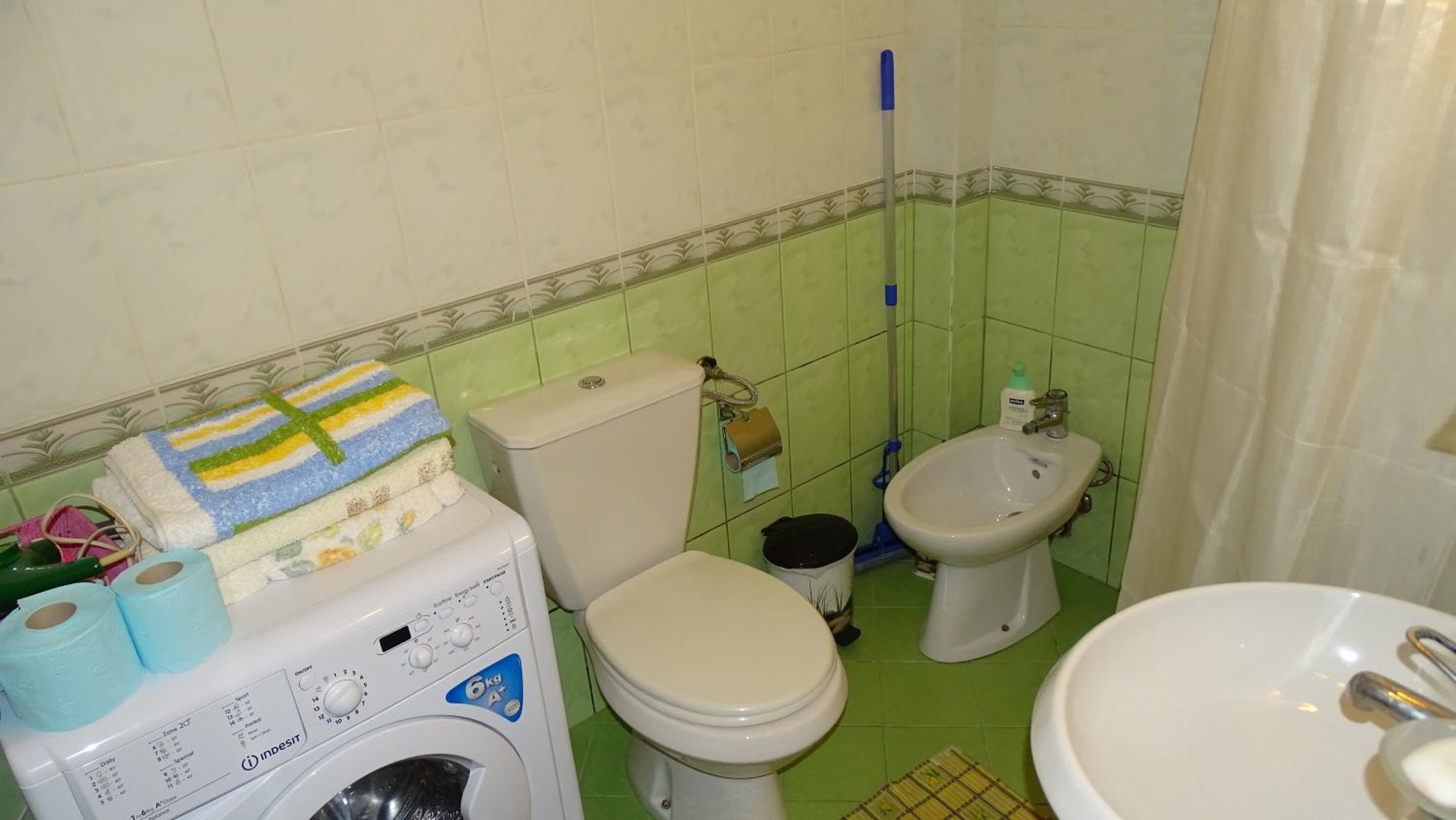Central Apartments Shoshi