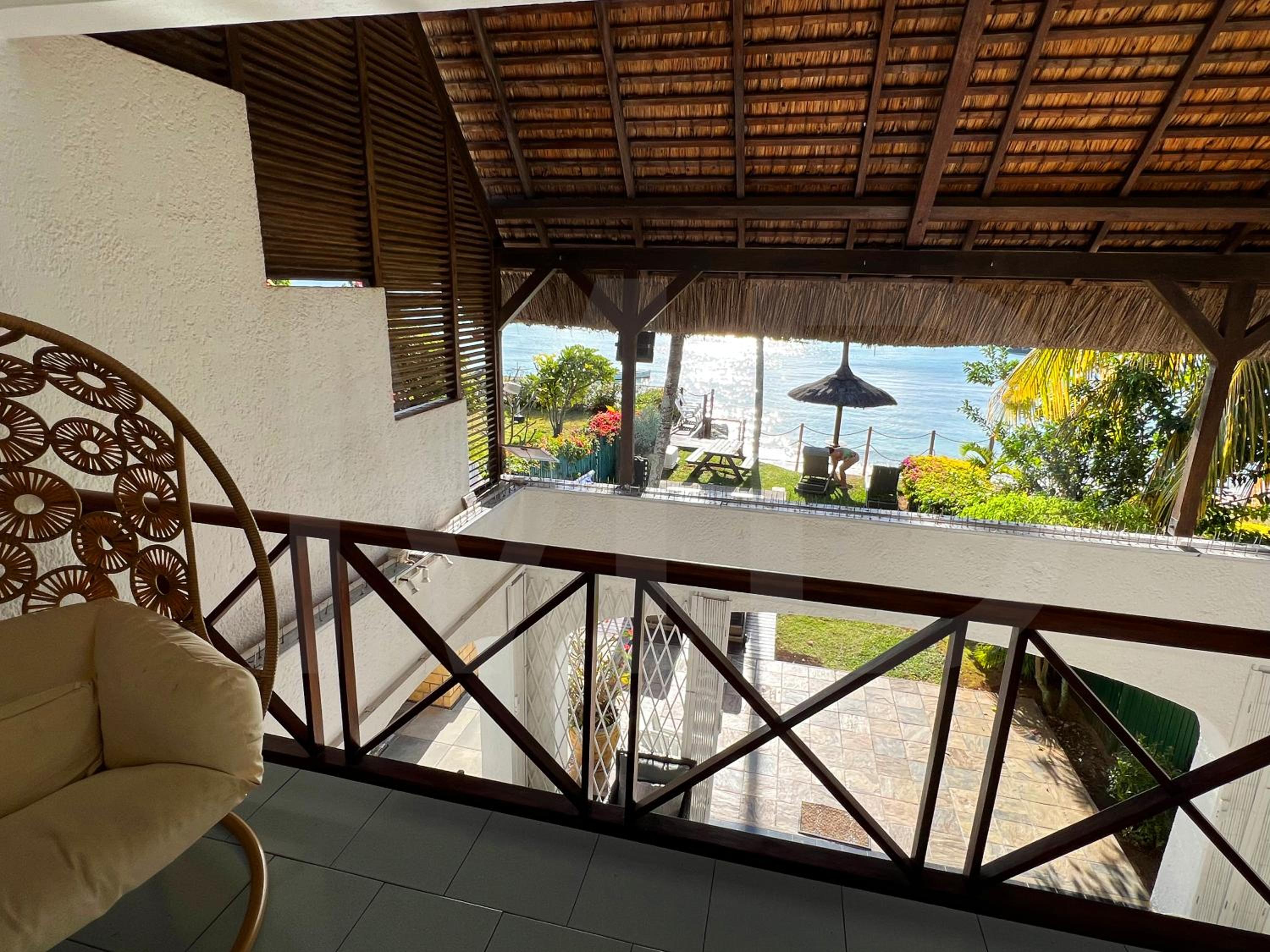 Caro's Beachfront