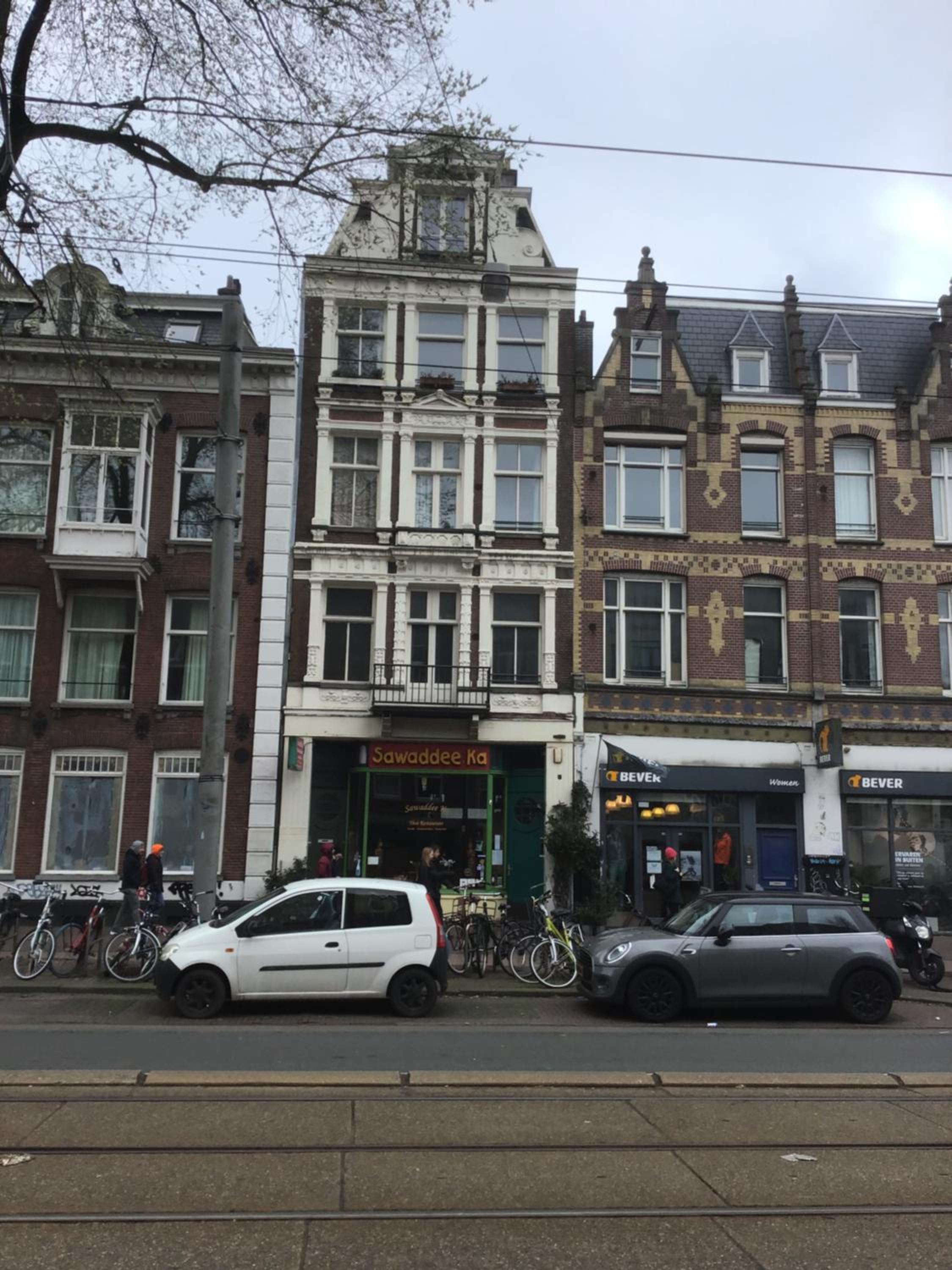 Frank’s and Chong’s excellent location