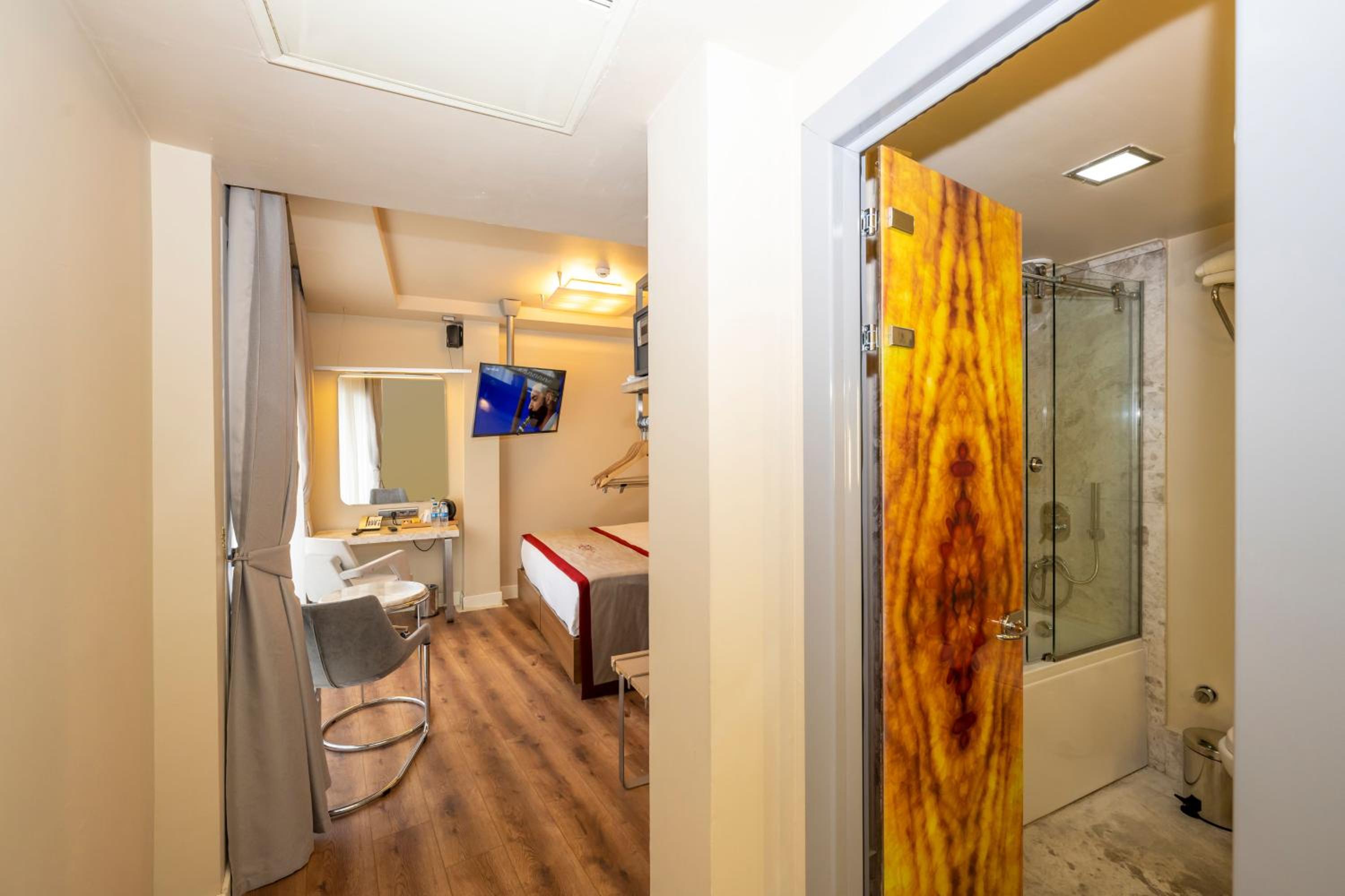 Ramada By Wyndham Istanbul Pera Taksim - Image 120