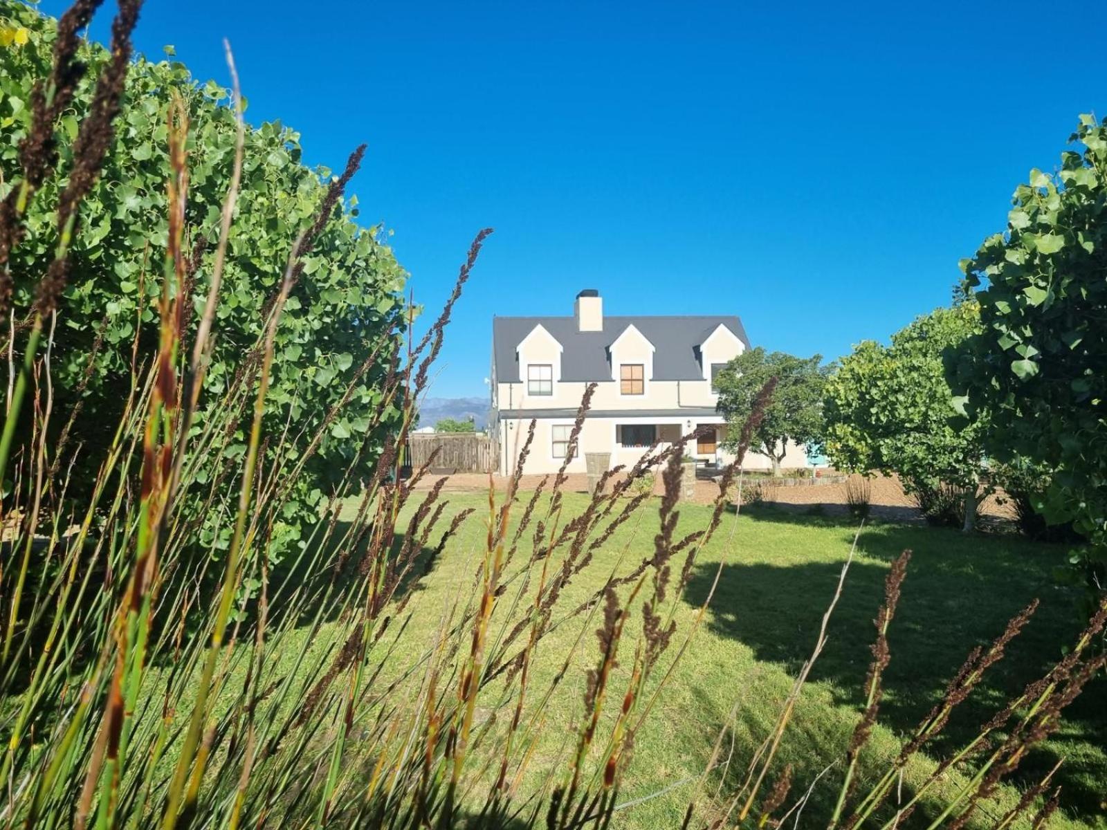 Country Living view 4