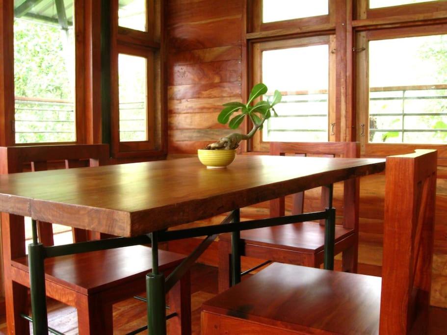 Solitude Munnar - Tree house