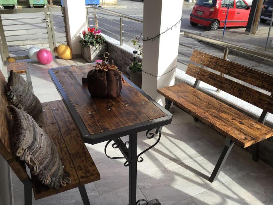 Corner House Volos