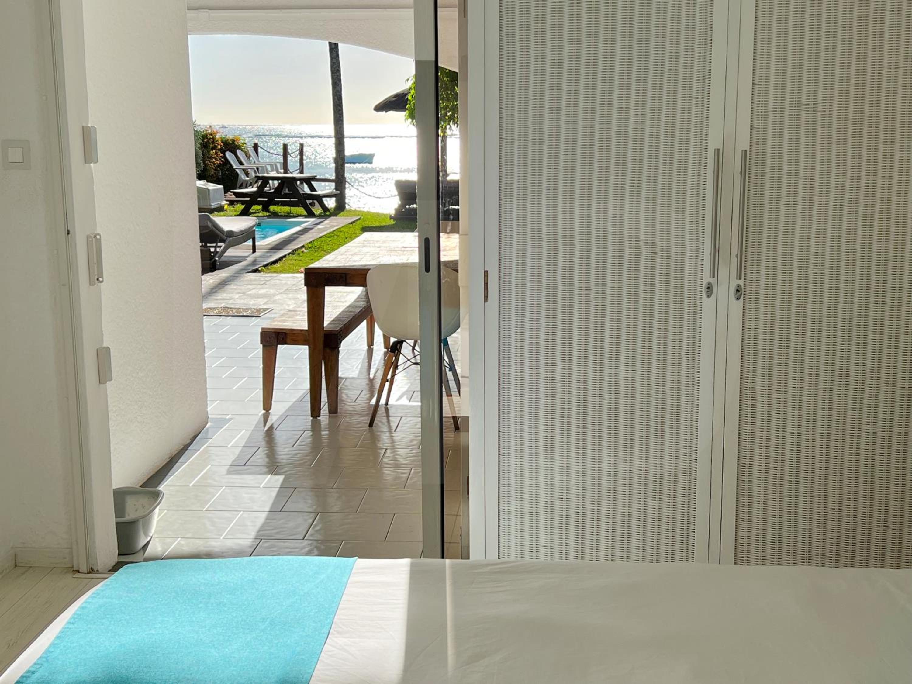 Caro's Beachfront