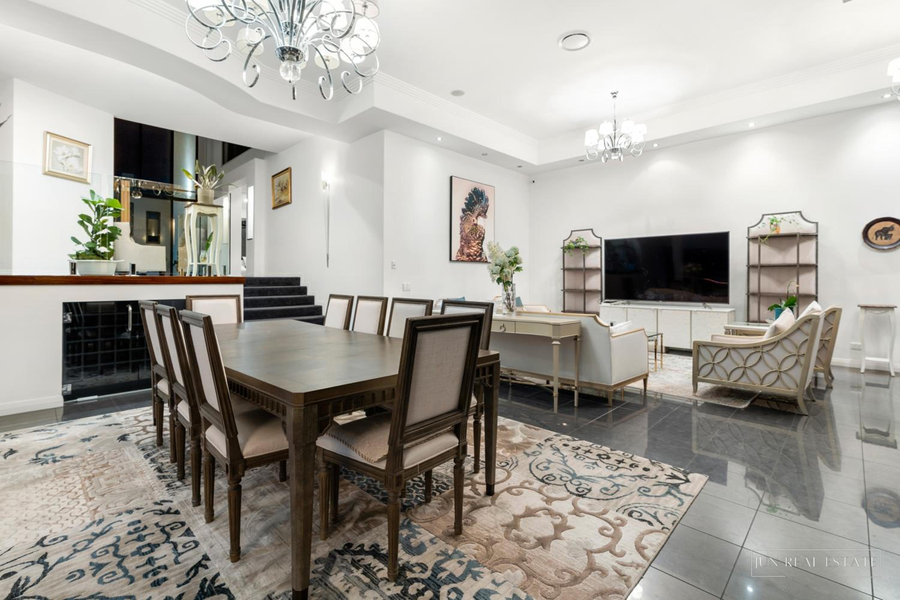 stunning prestige residence