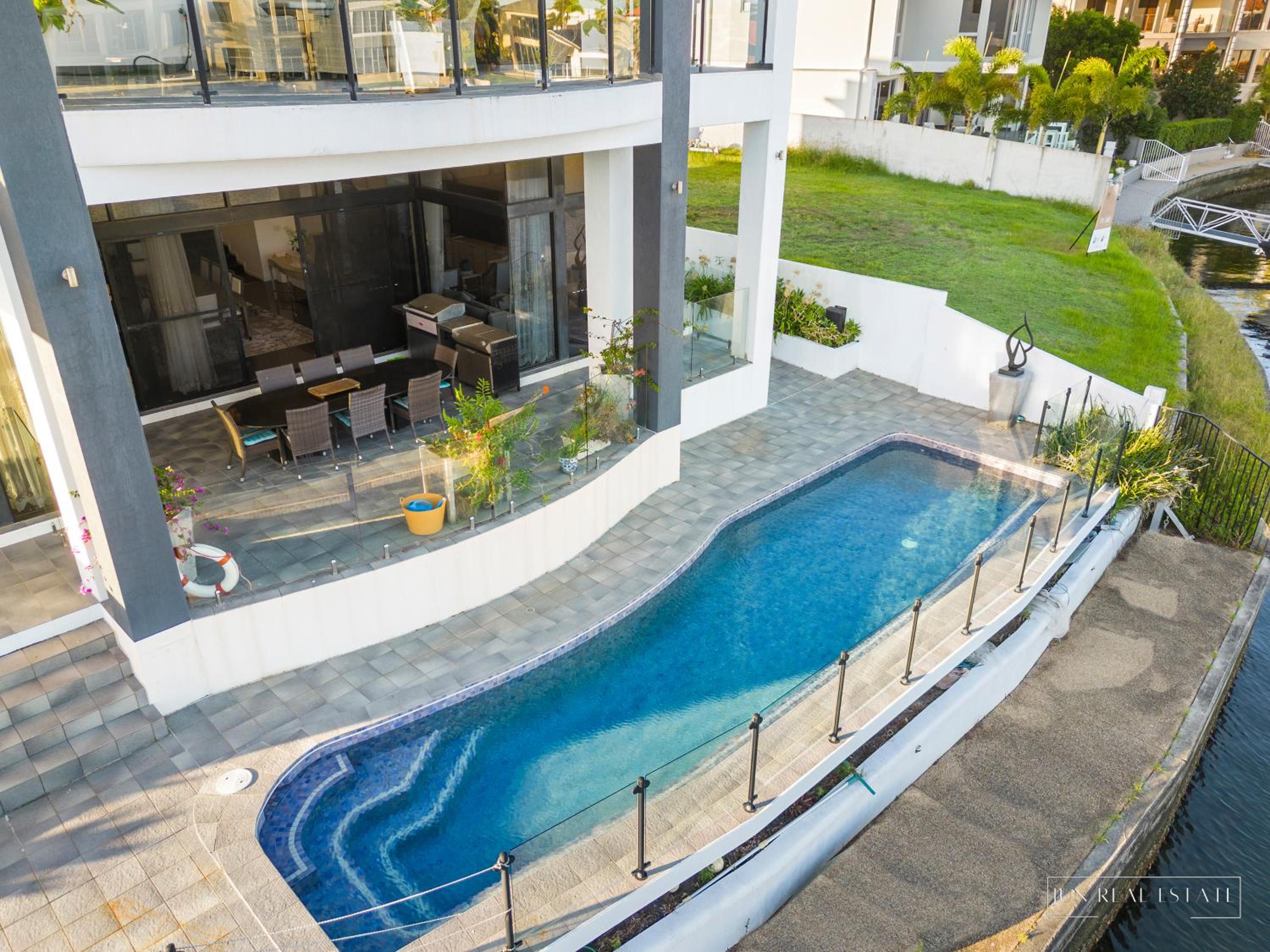 stunning prestige residence