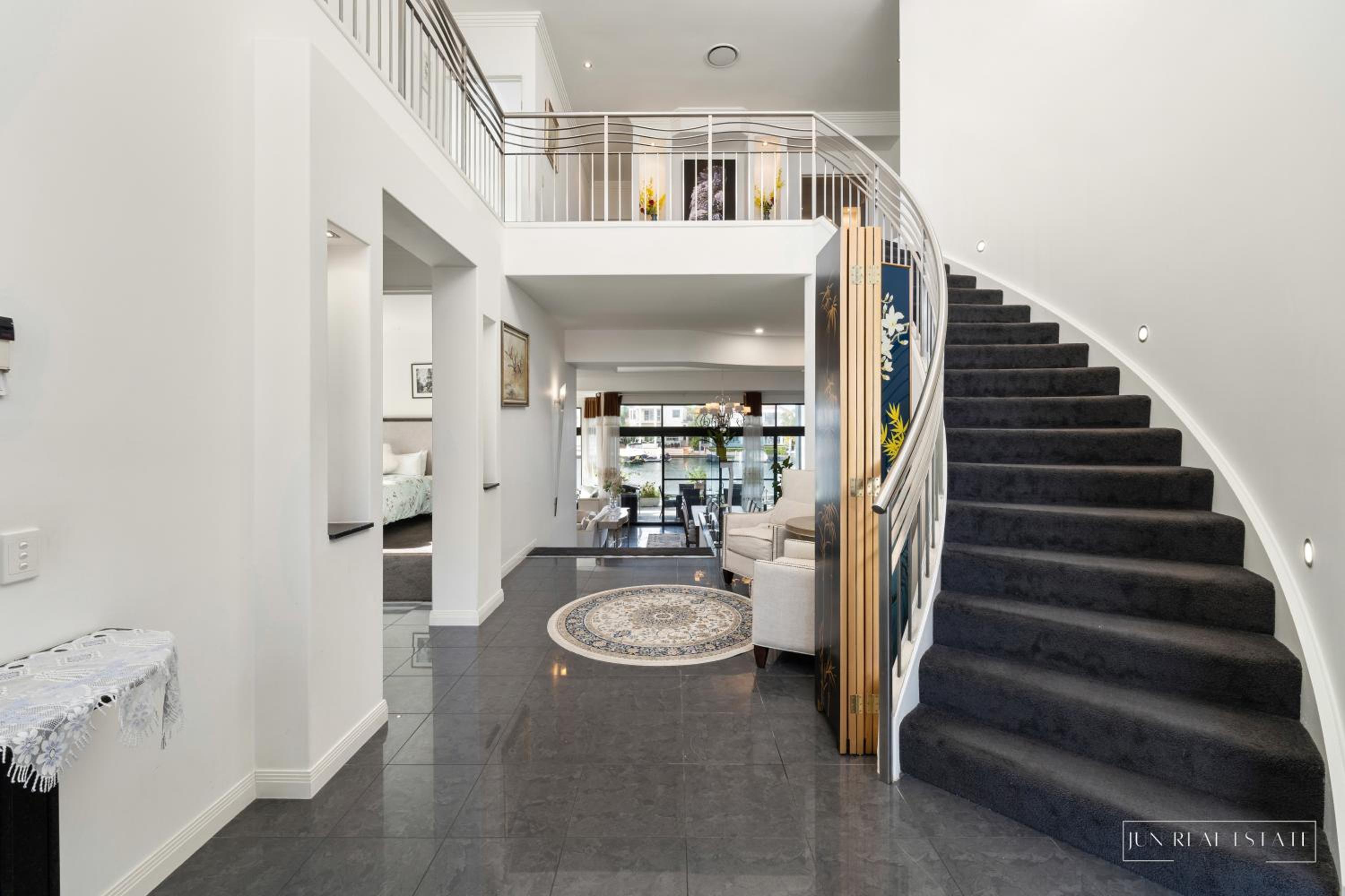 stunning prestige residence