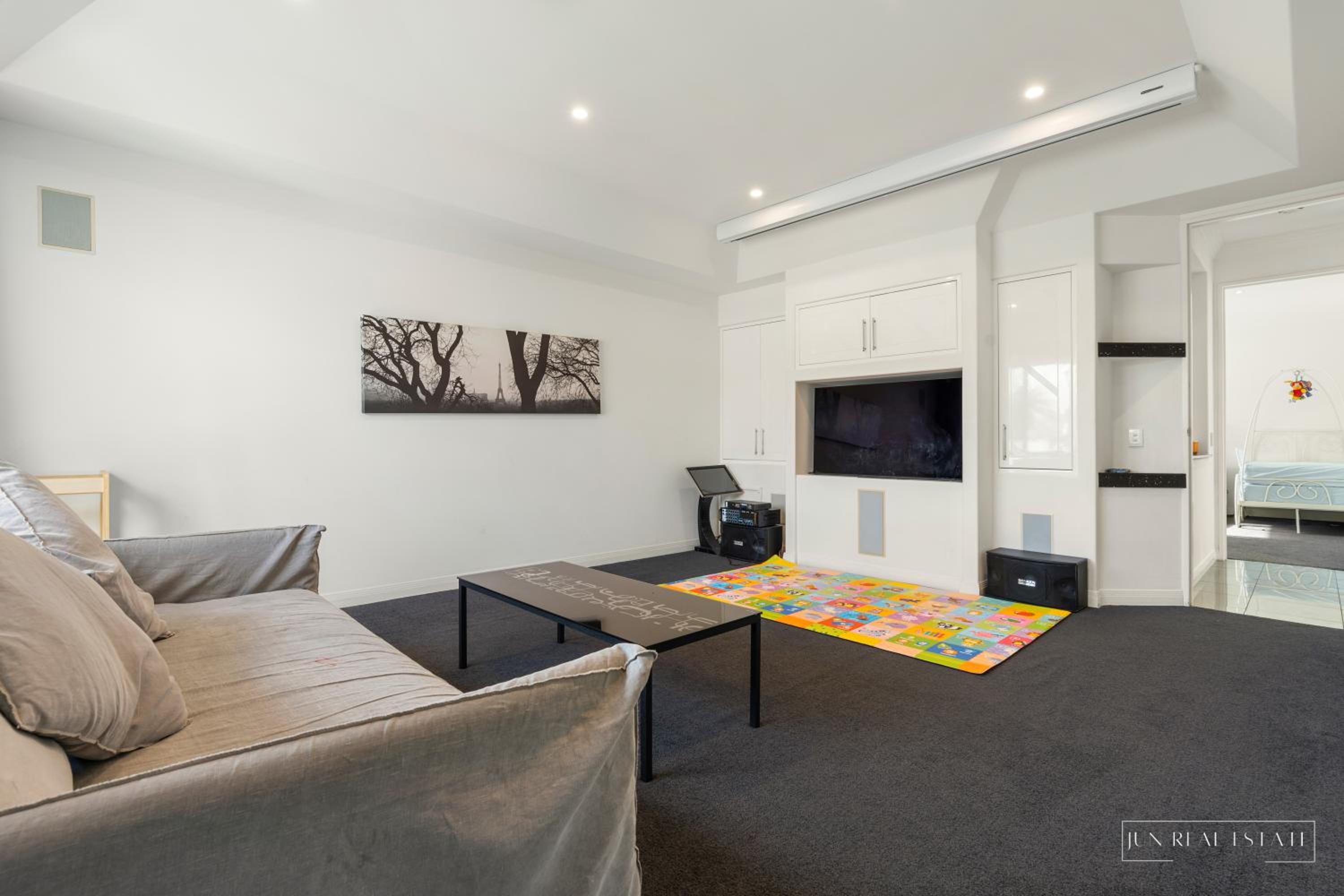 stunning prestige residence