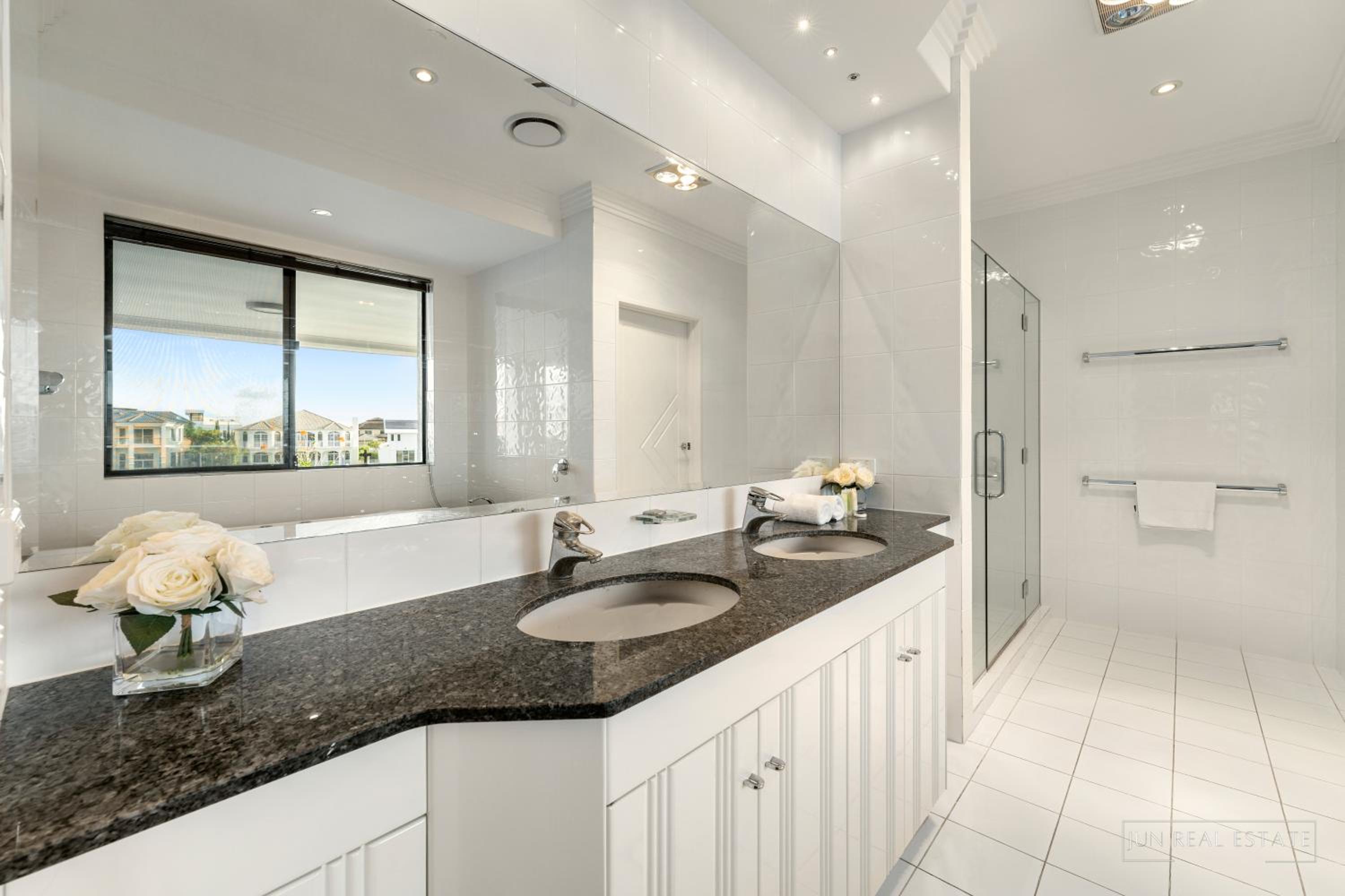 stunning prestige residence