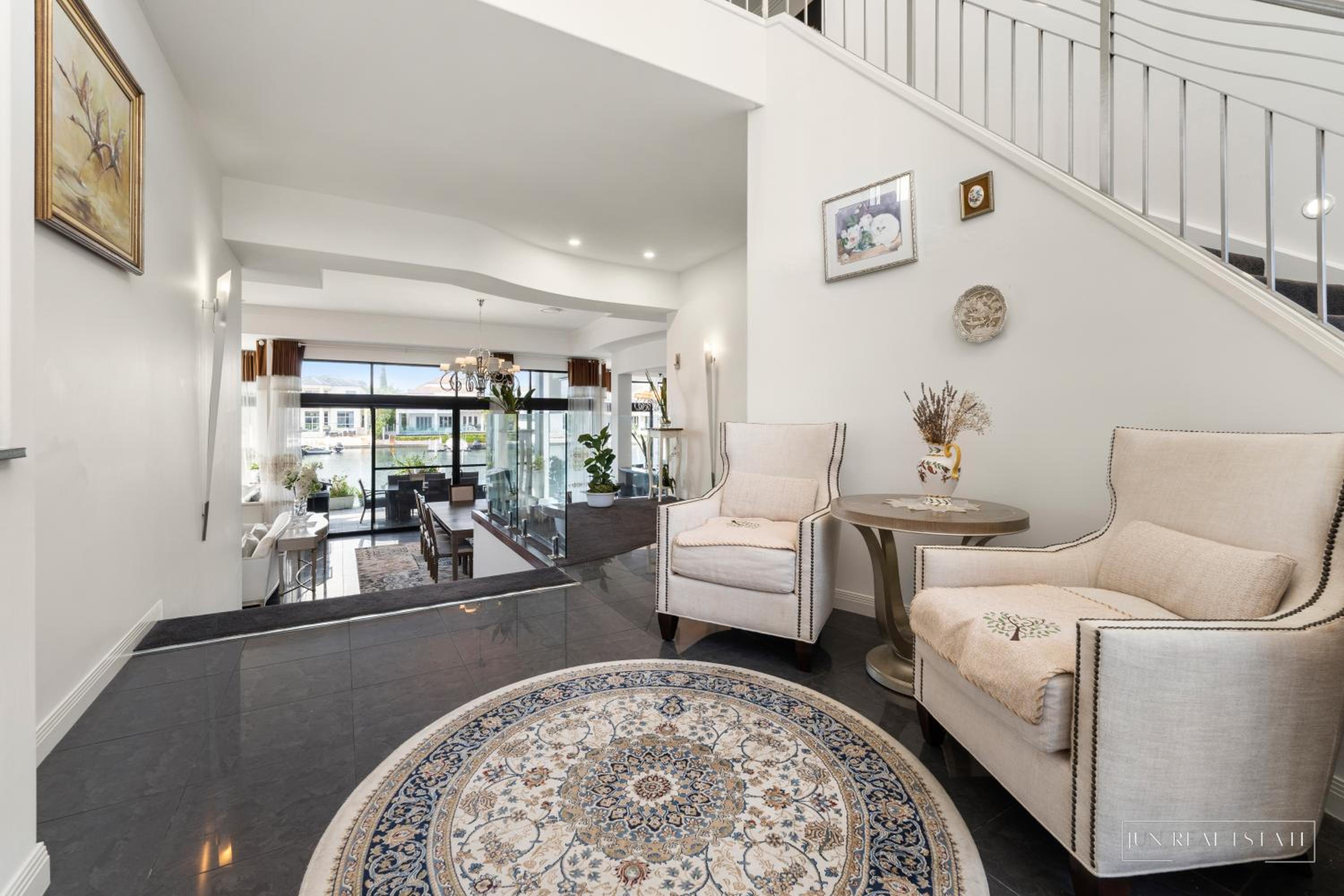 stunning prestige residence