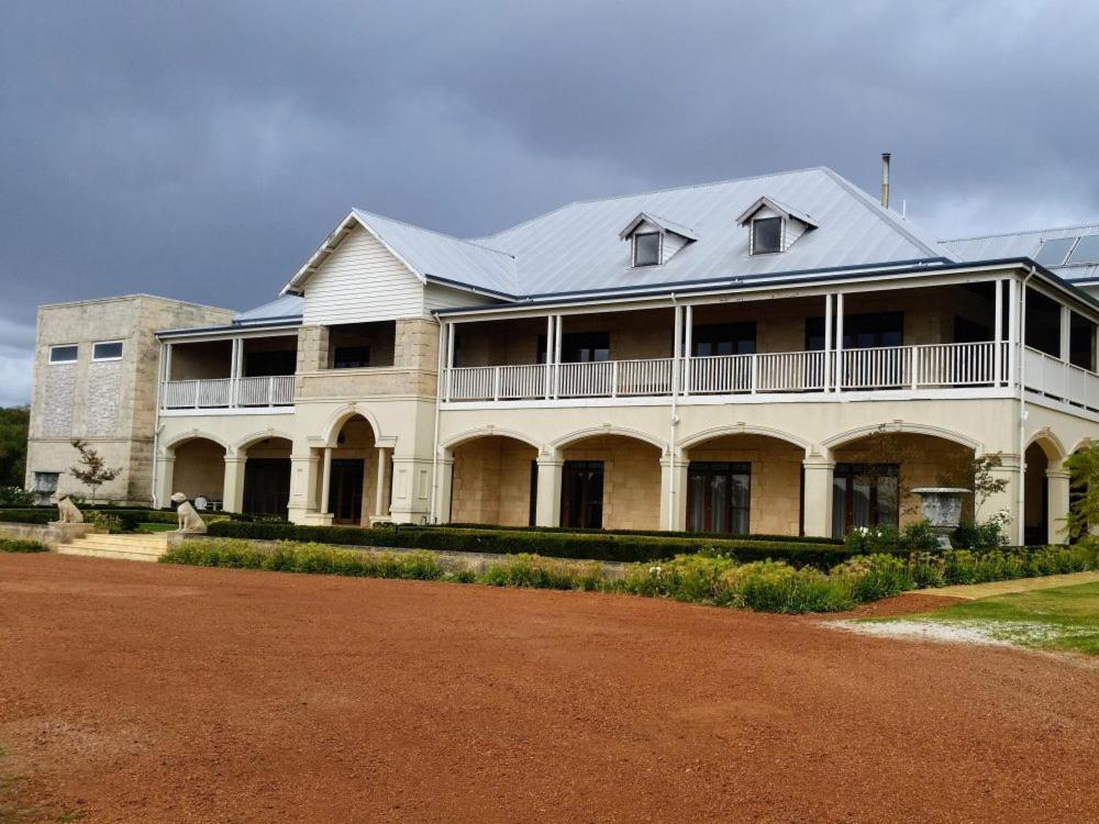 Hotel Hope Springs Farm