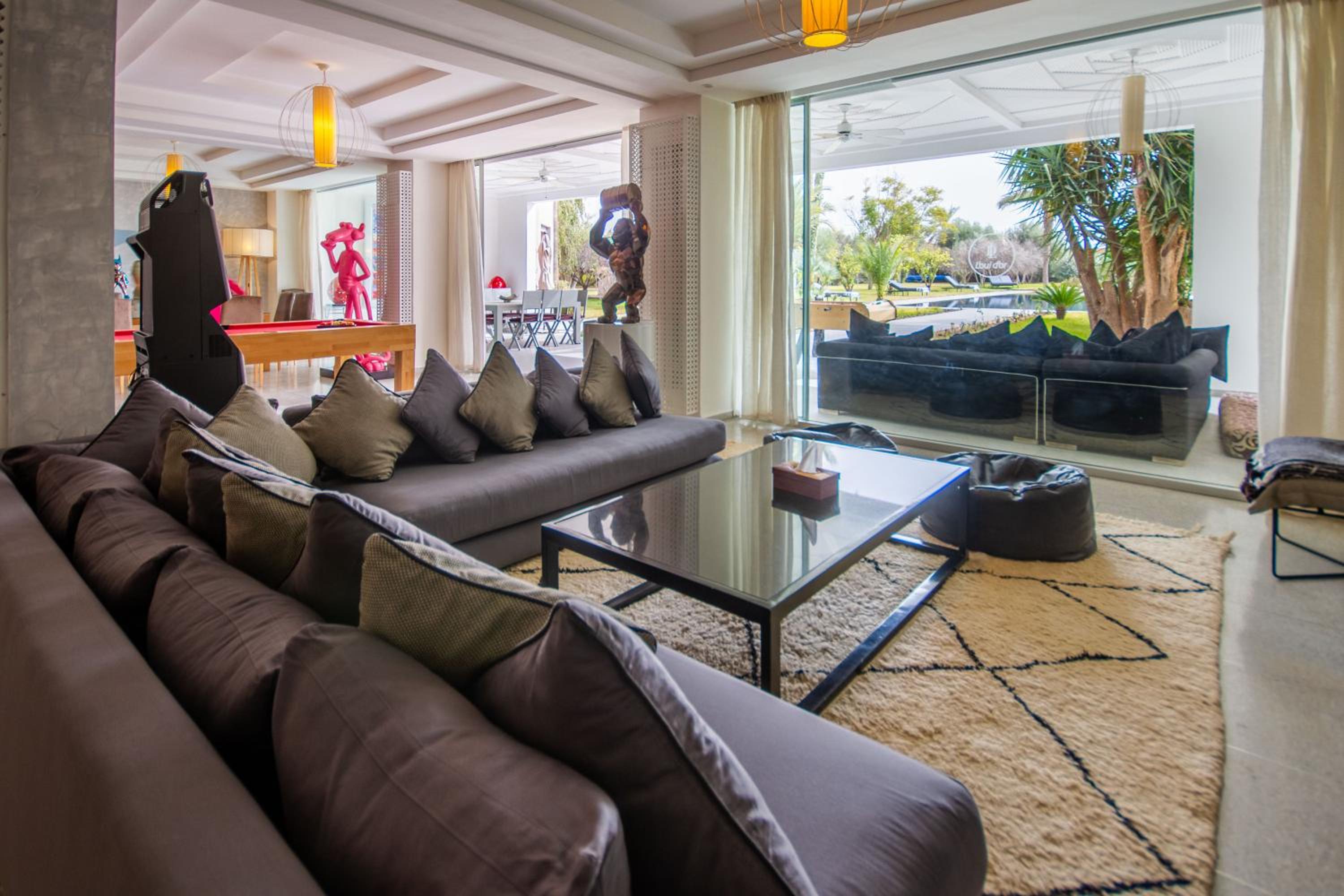 lounge