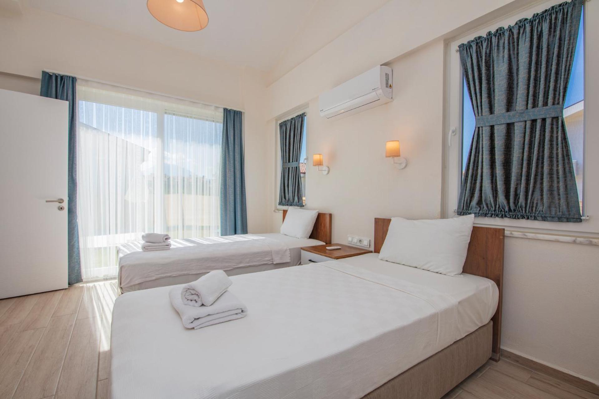 SunTeos Villa Suites - Image 54