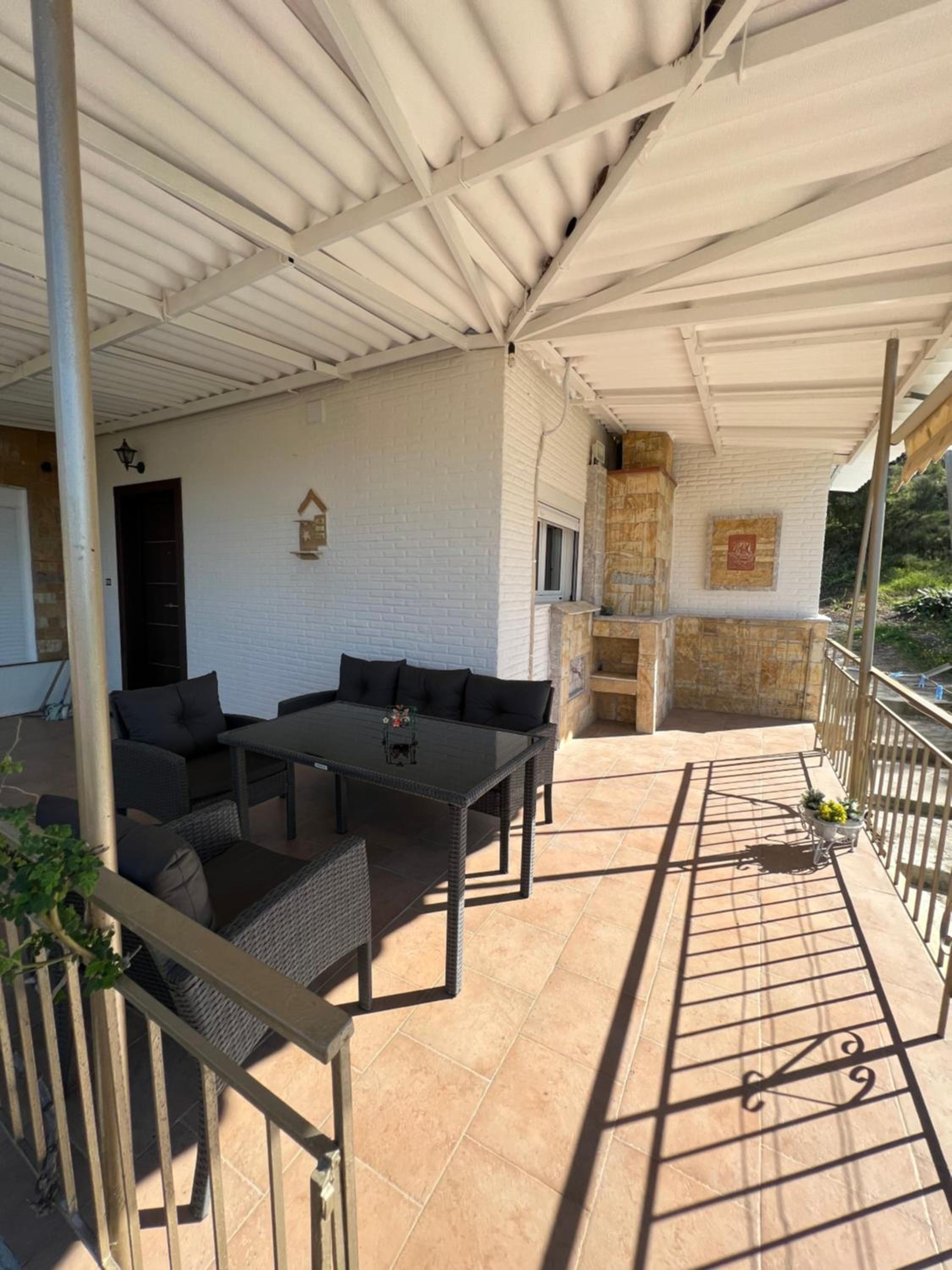 Theodore resort photo 3